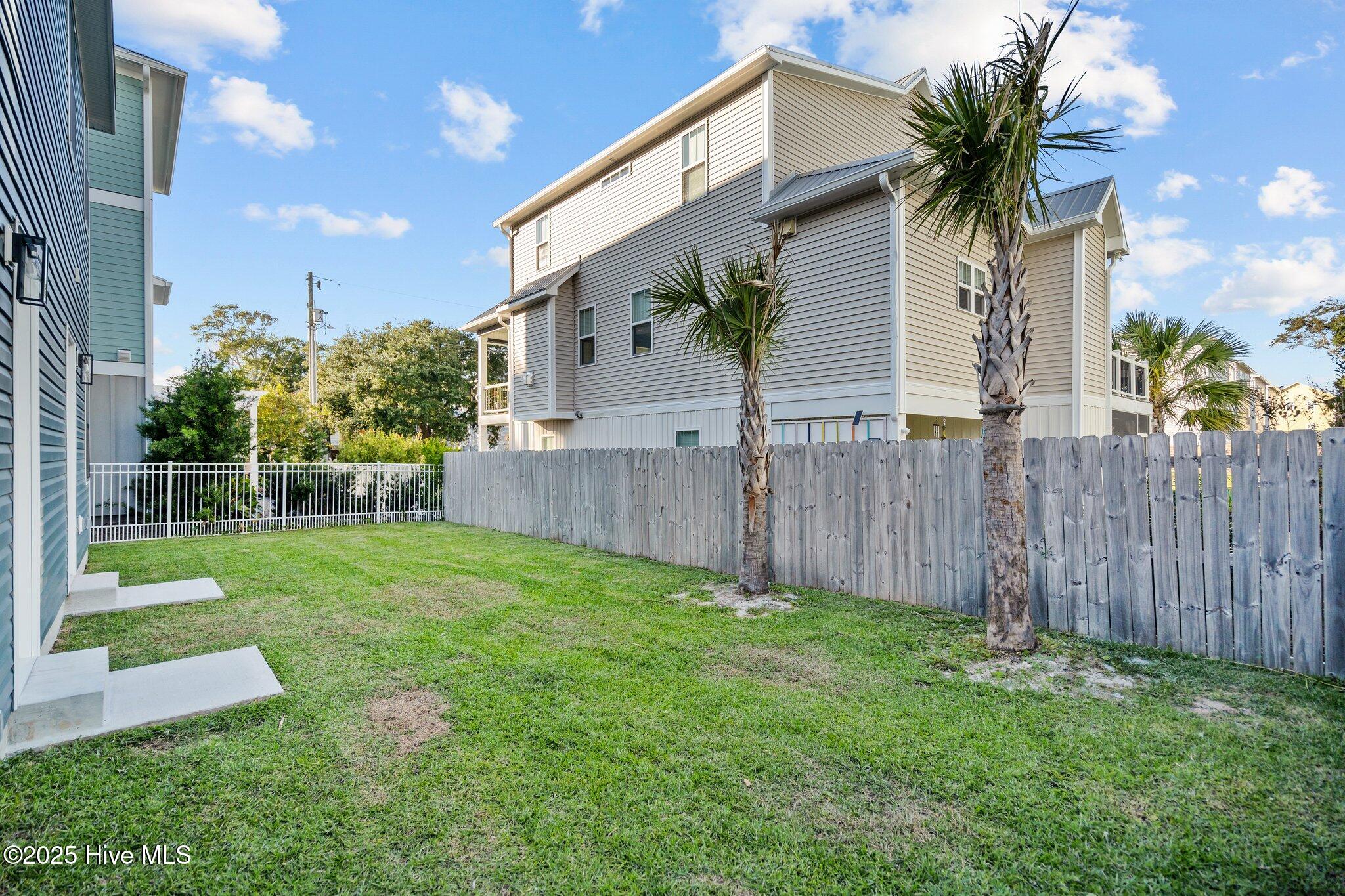 100537870 | Photo 69