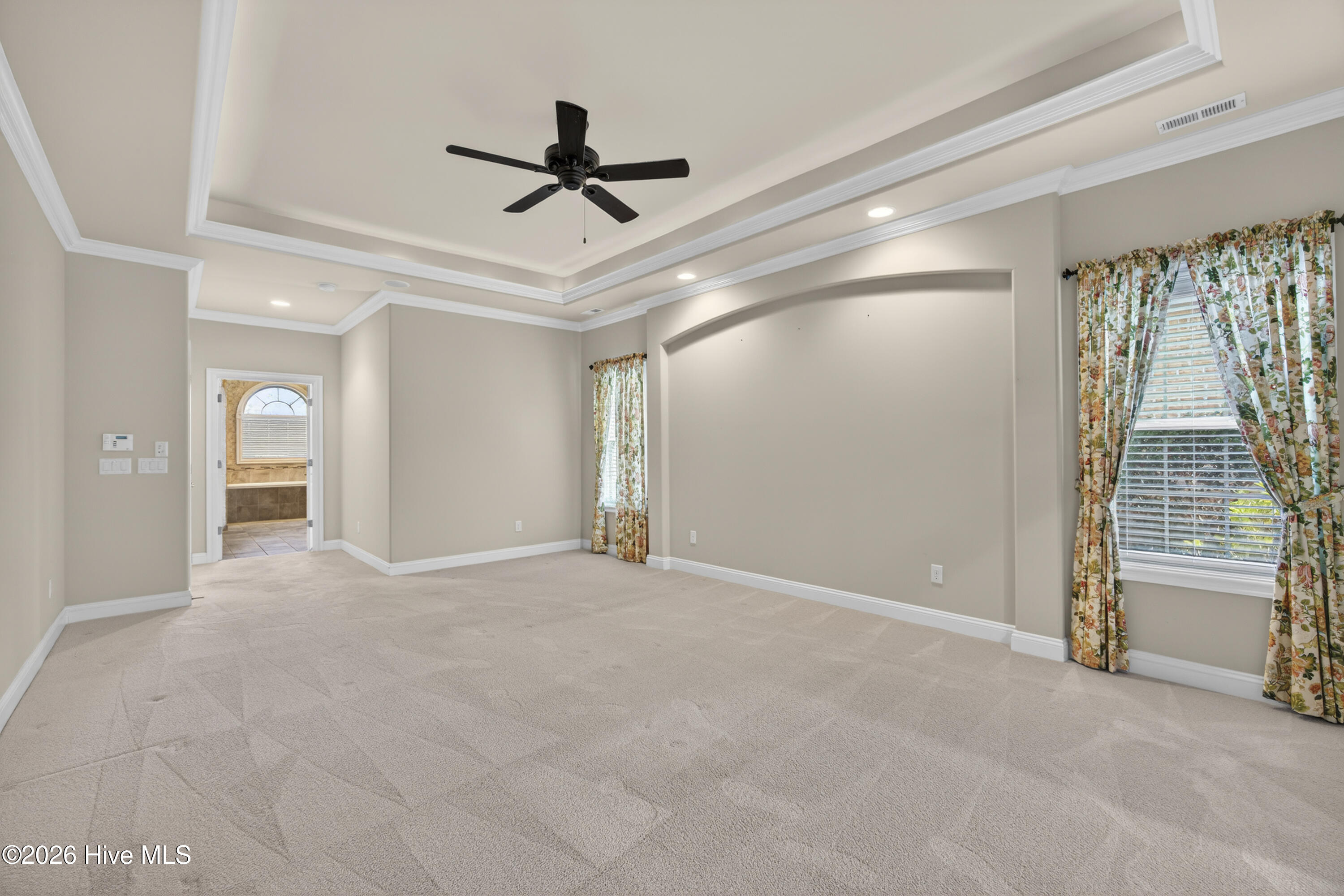 100550633 | Photo 26