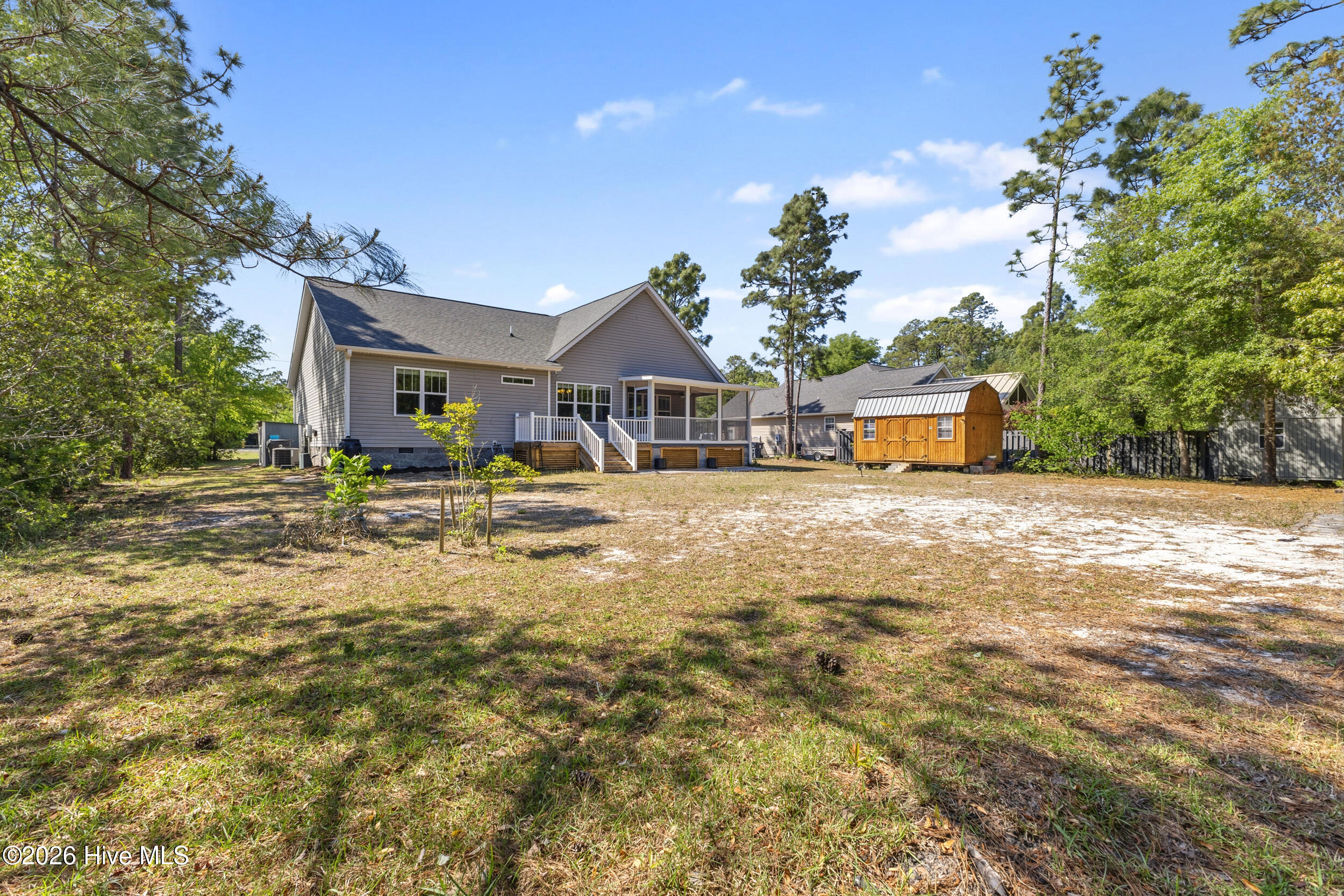 100569196 | Photo 36