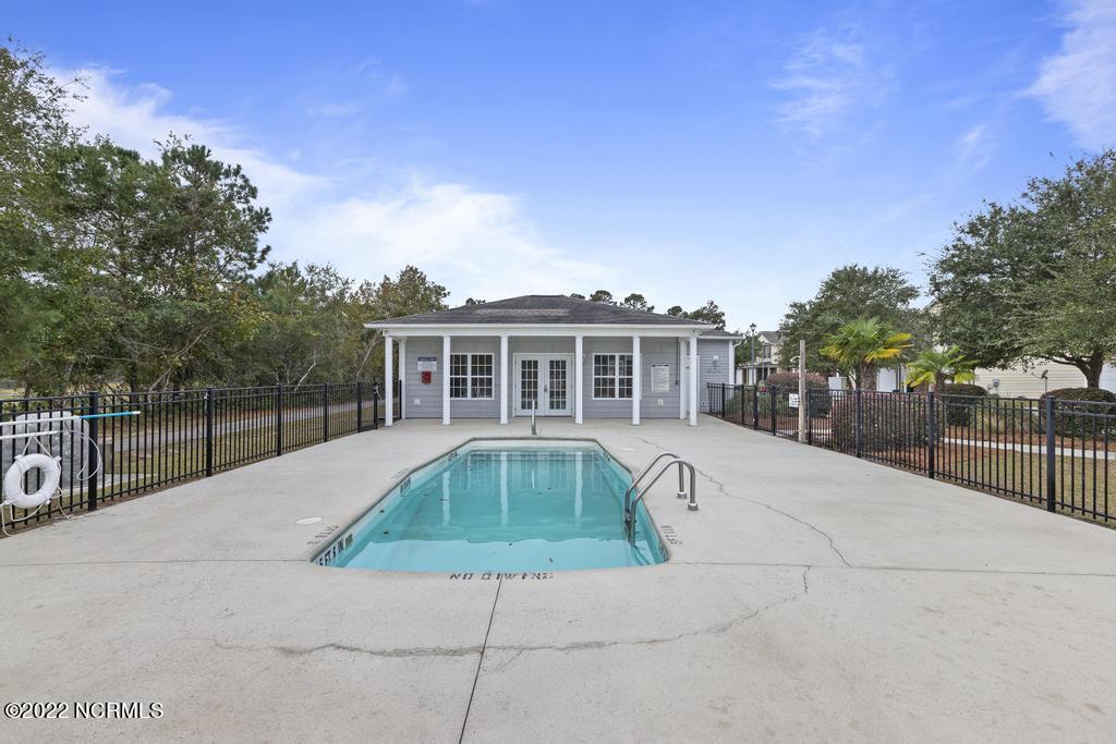 100553009 | Photo 22