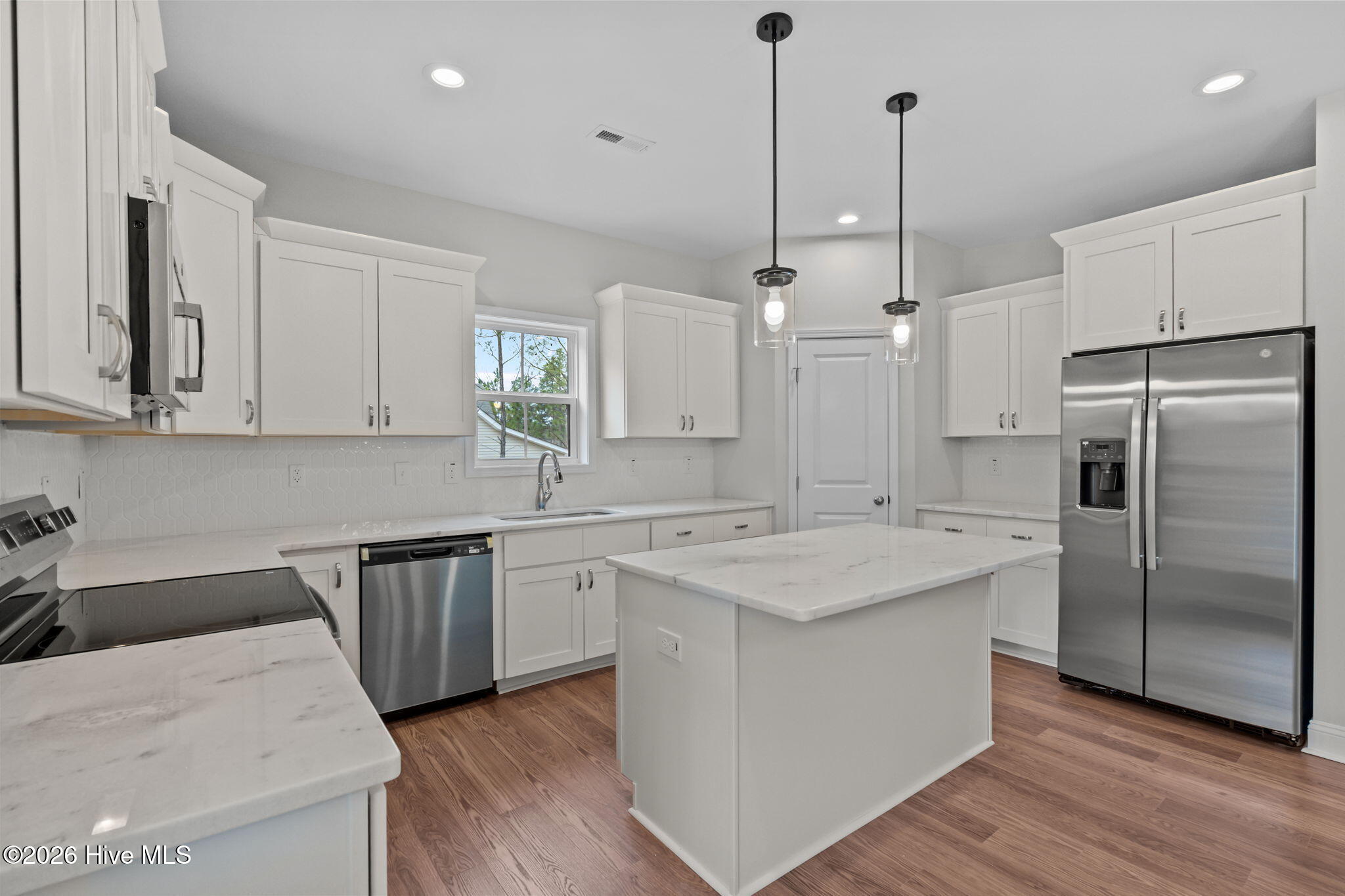 1025 Ivory Lane