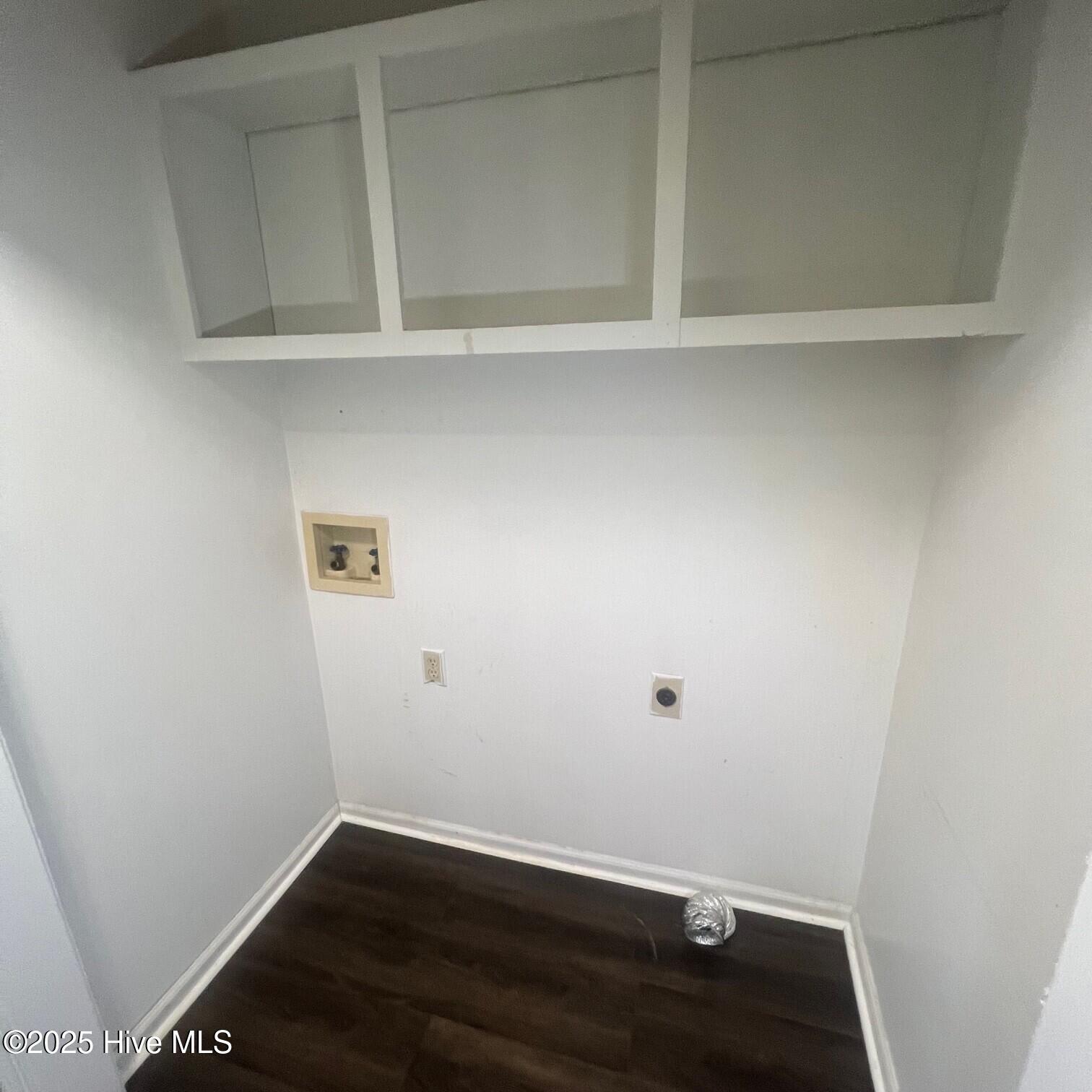 Laundry - 7-22-24 - 1303 Cedar Lane