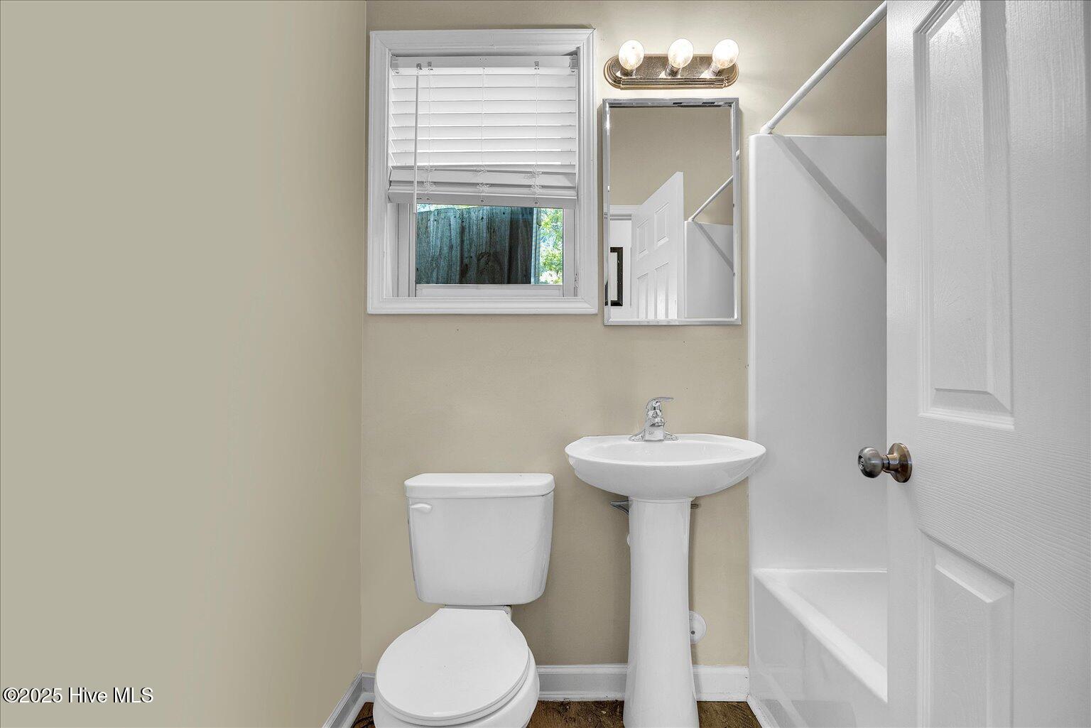 100546999 | Photo 20