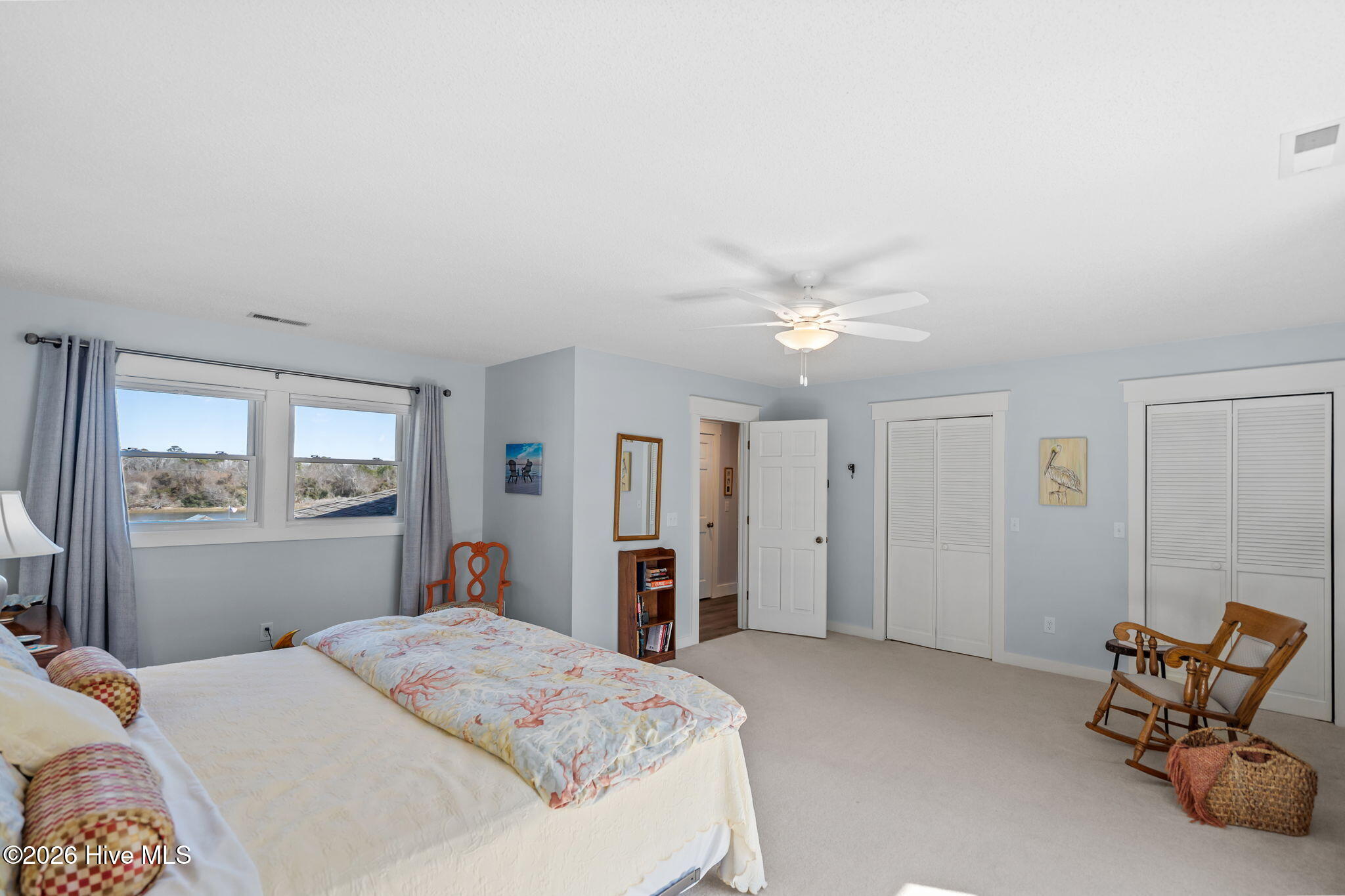 100555444 | Photo 44