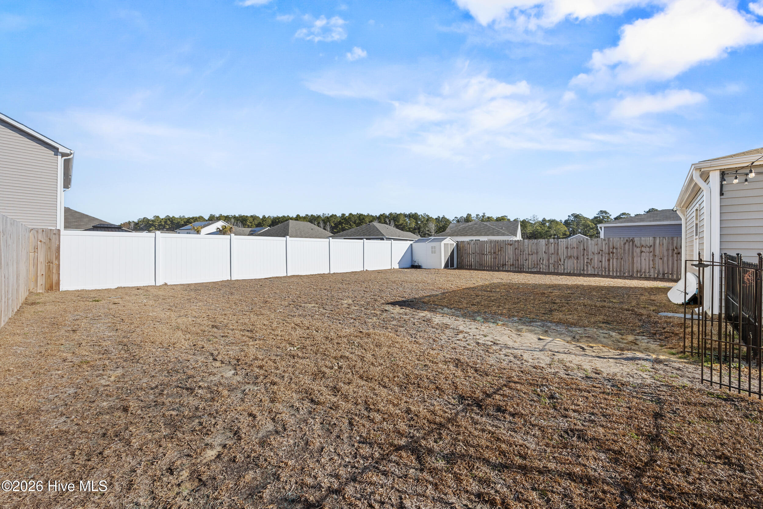 100555652 | Photo 38