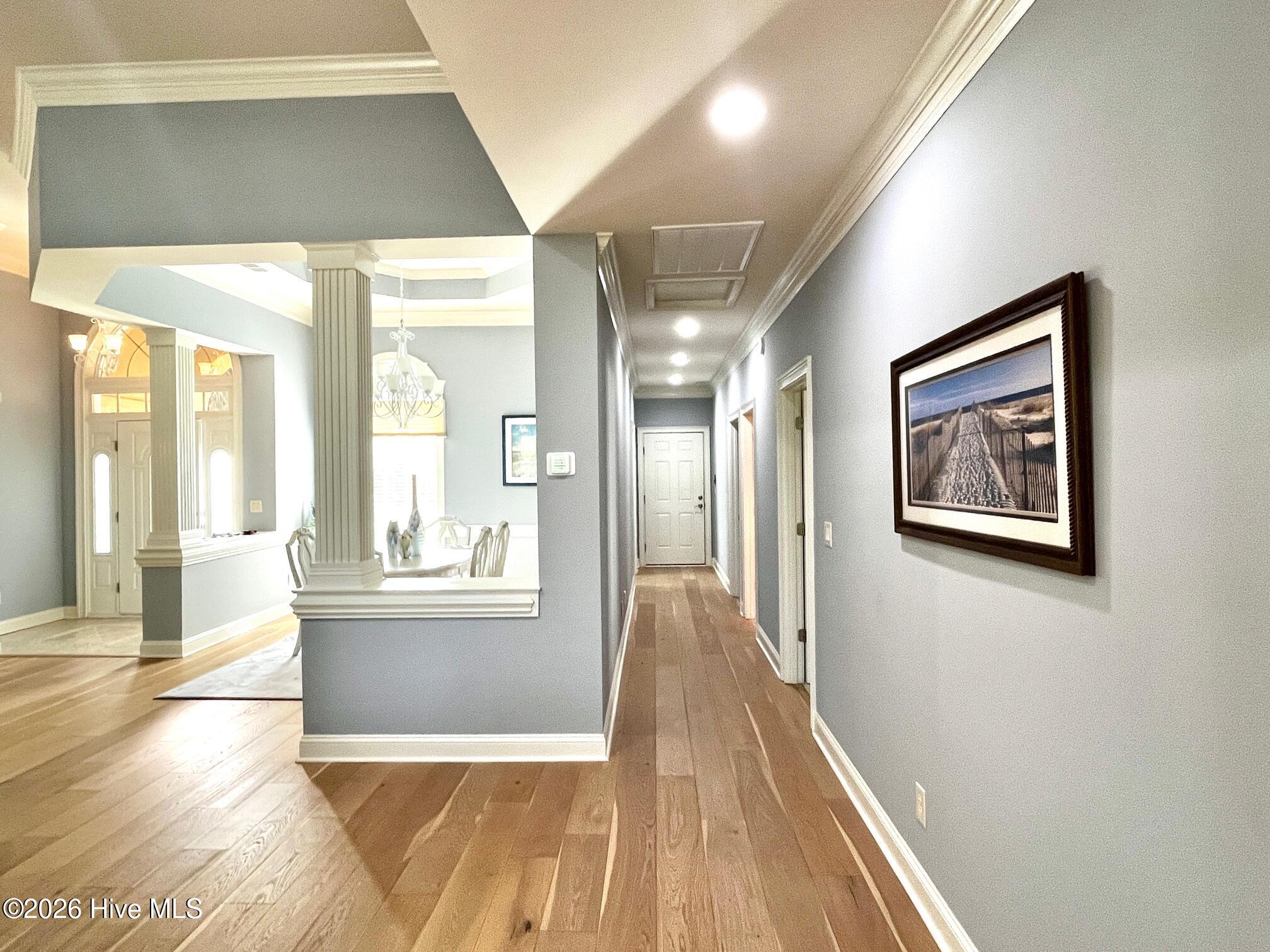 100566129 | Photo 12