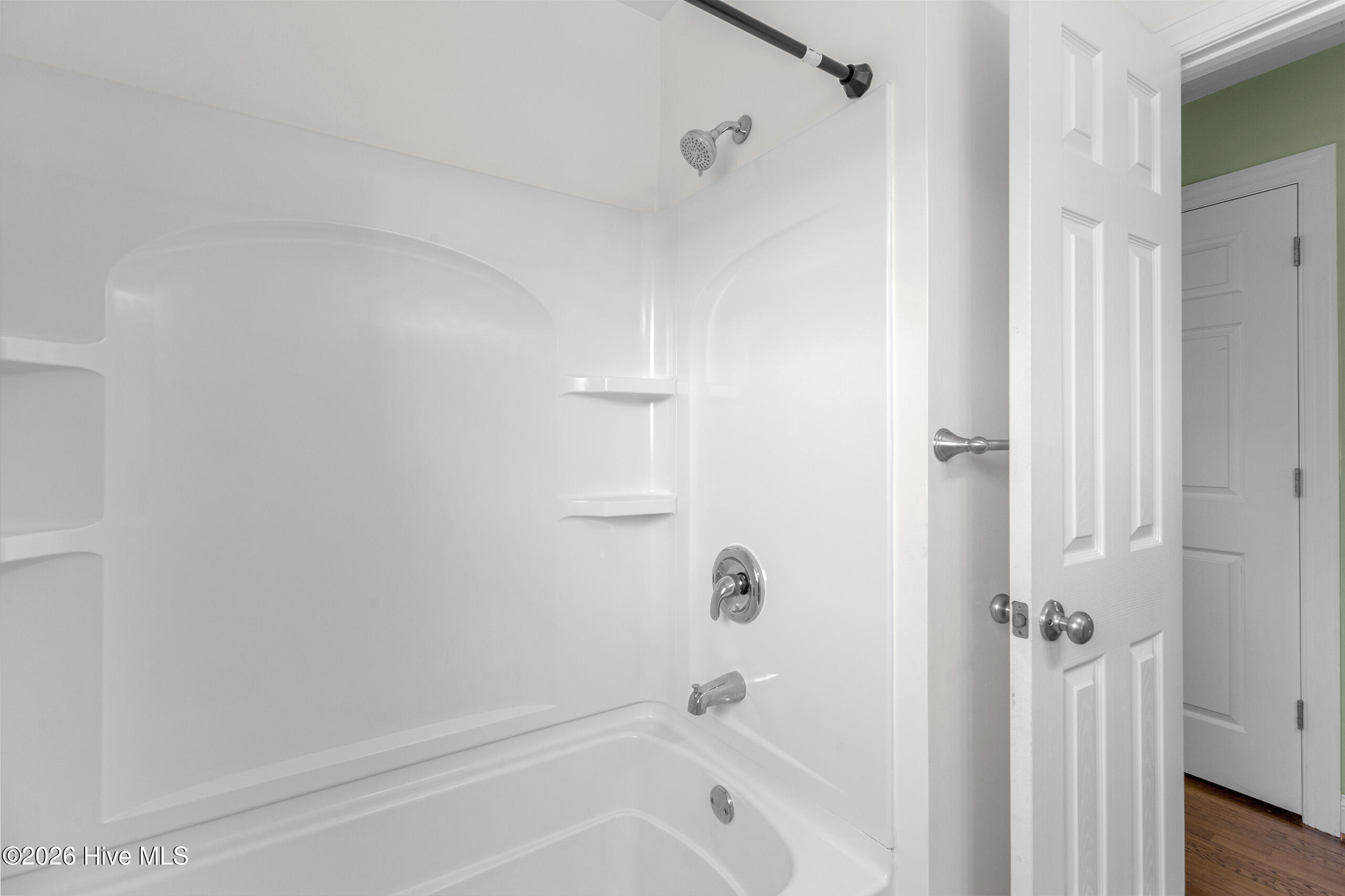 100567533 | Photo 27