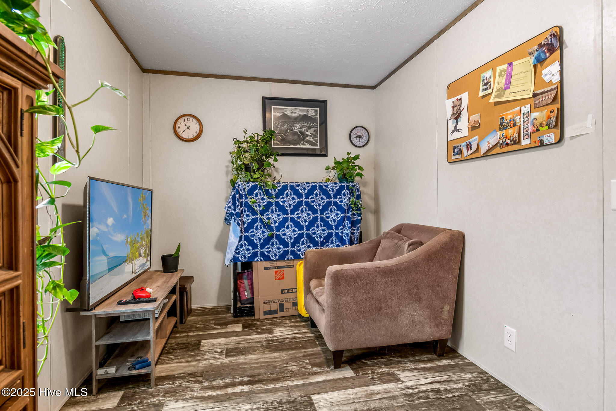 100524140 | Photo 22