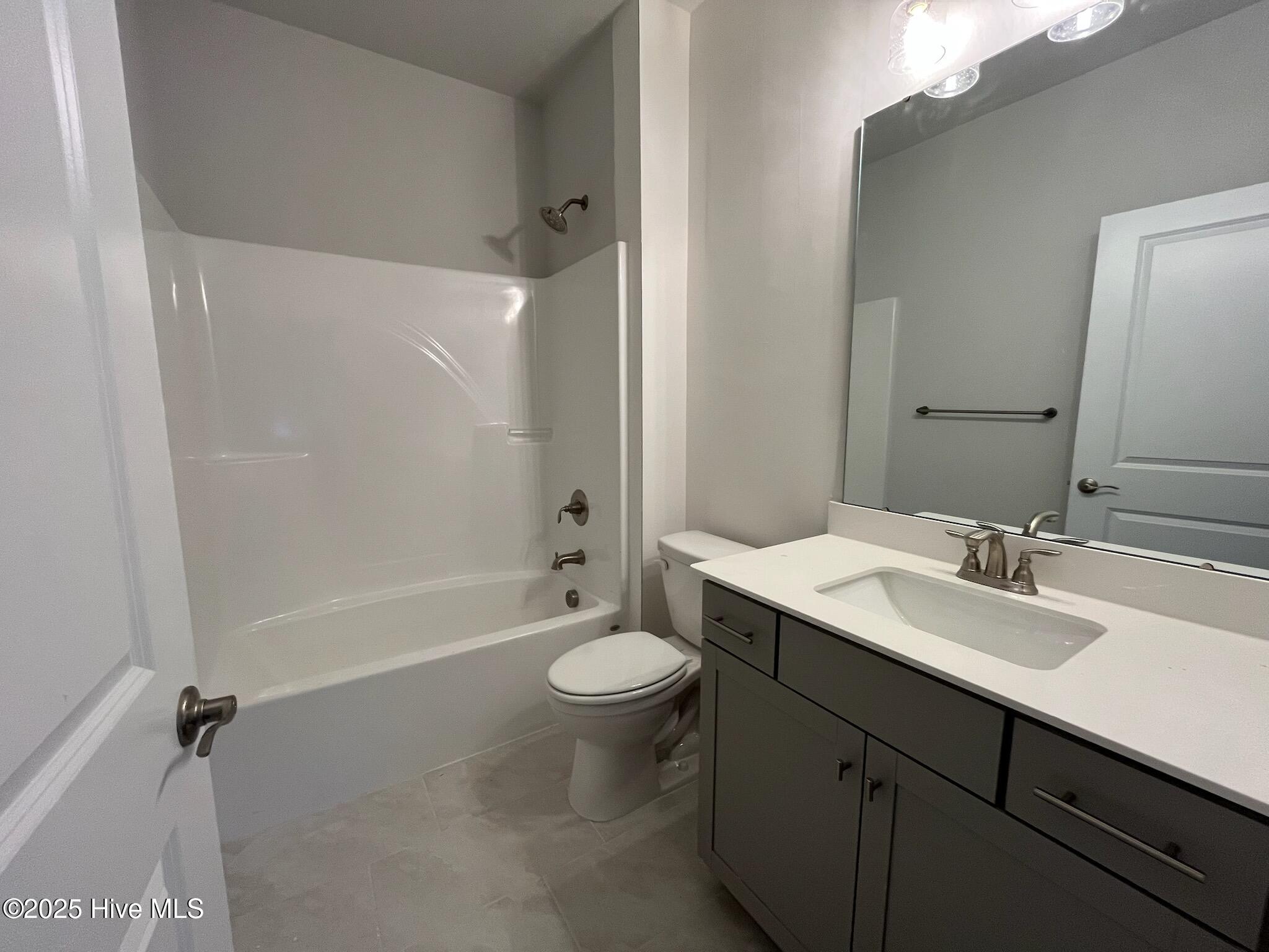 100531849 | Photo 24