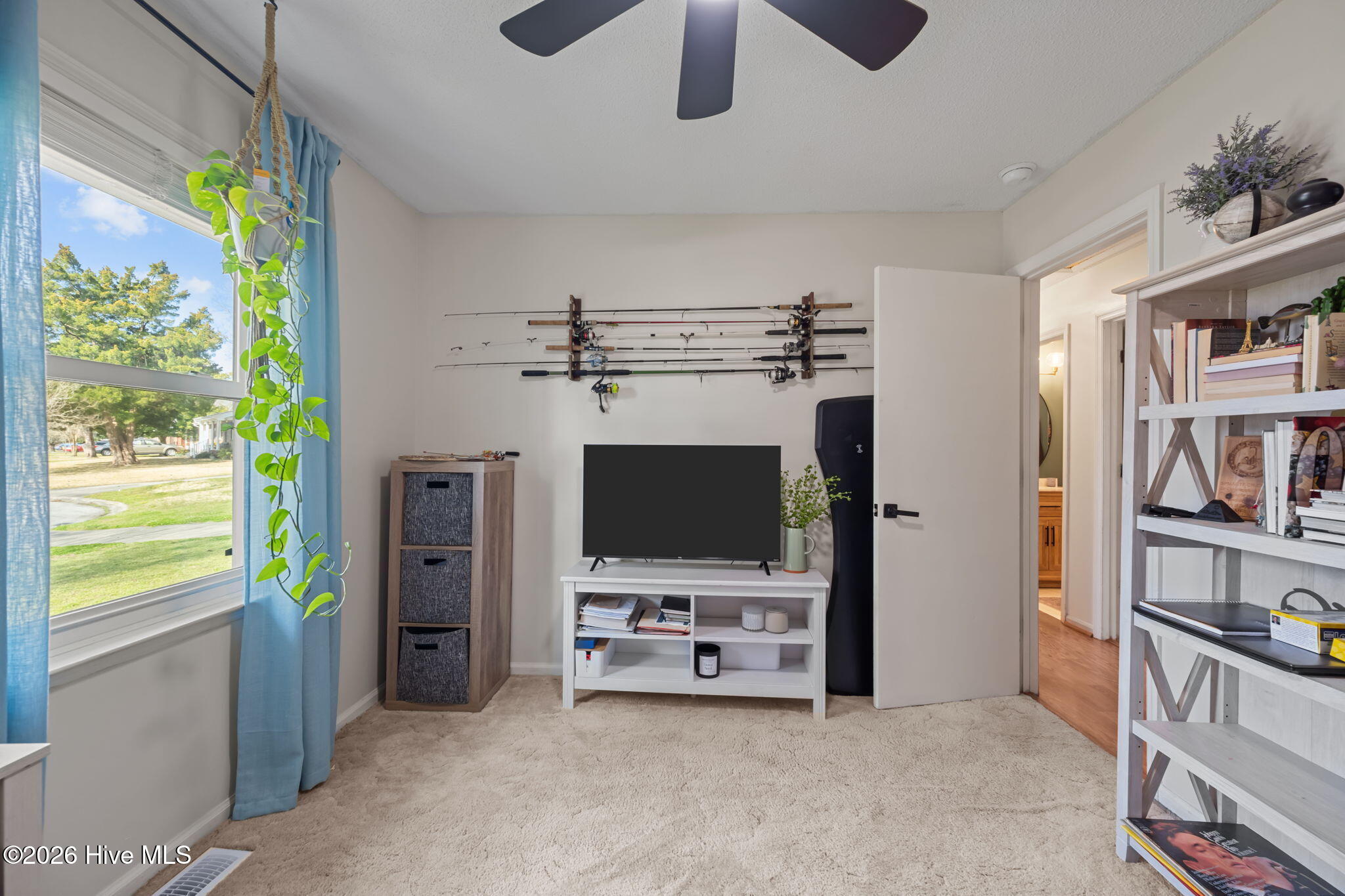 100559332 | Photo 21