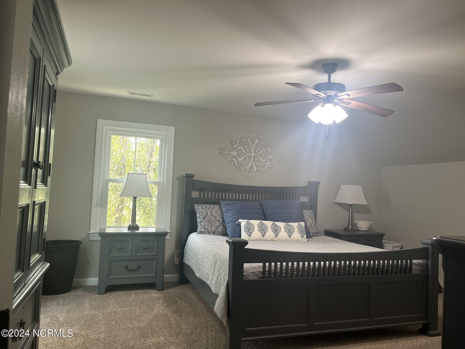 100463313 | Photo 25