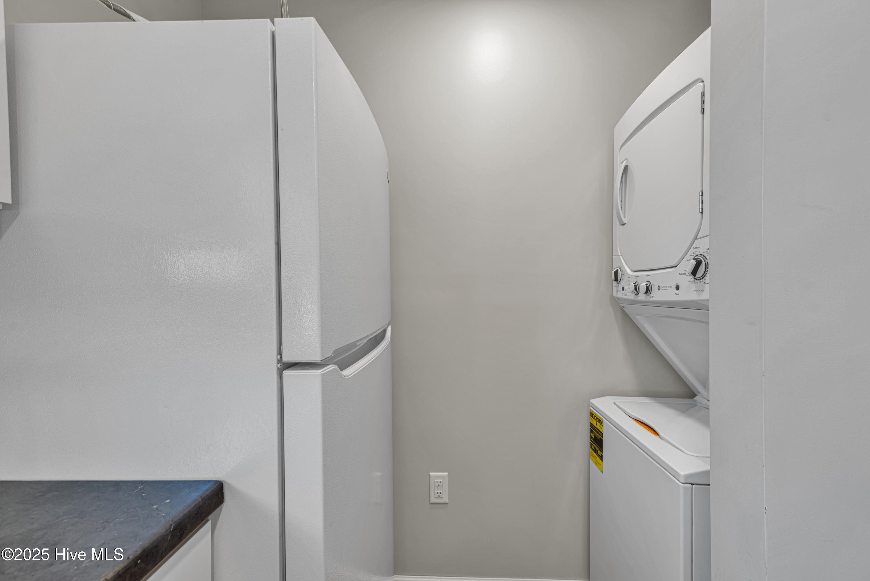 100530224 | Photo 58