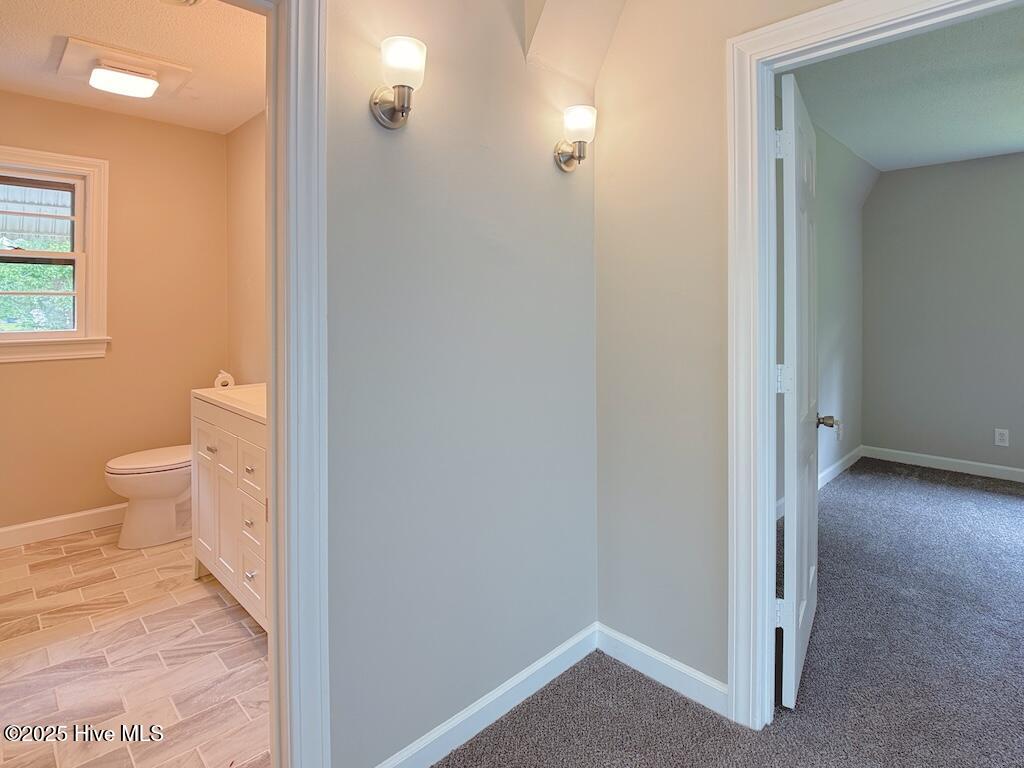 100519170 | Photo 32