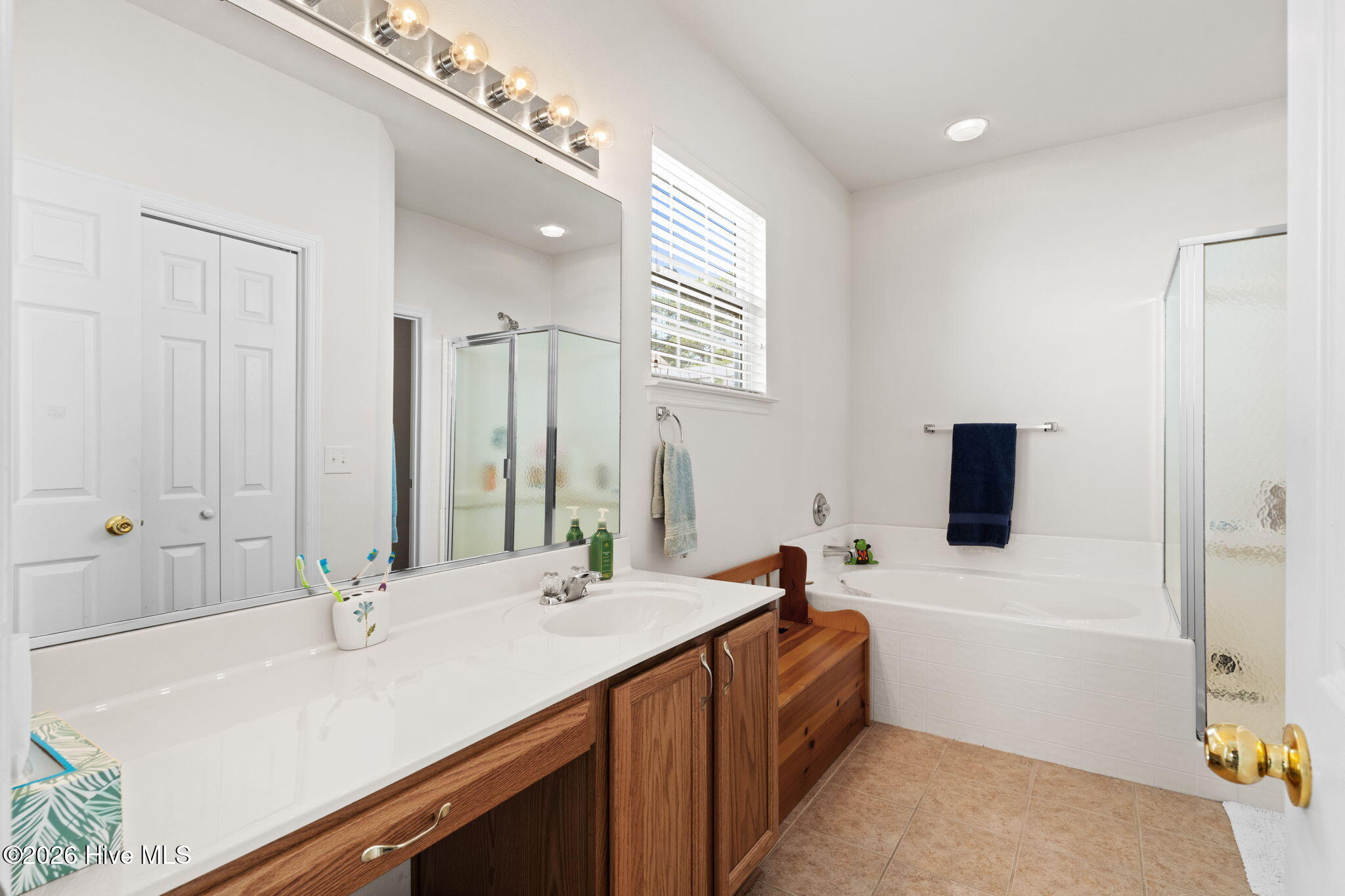 100558650 | Photo 22