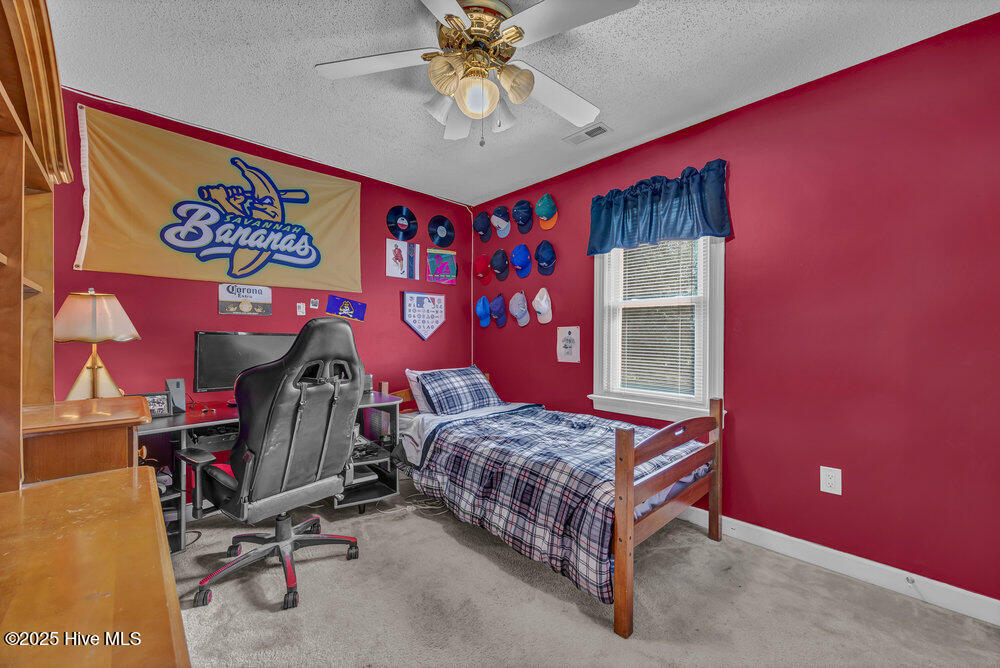 100537017 | Photo 20