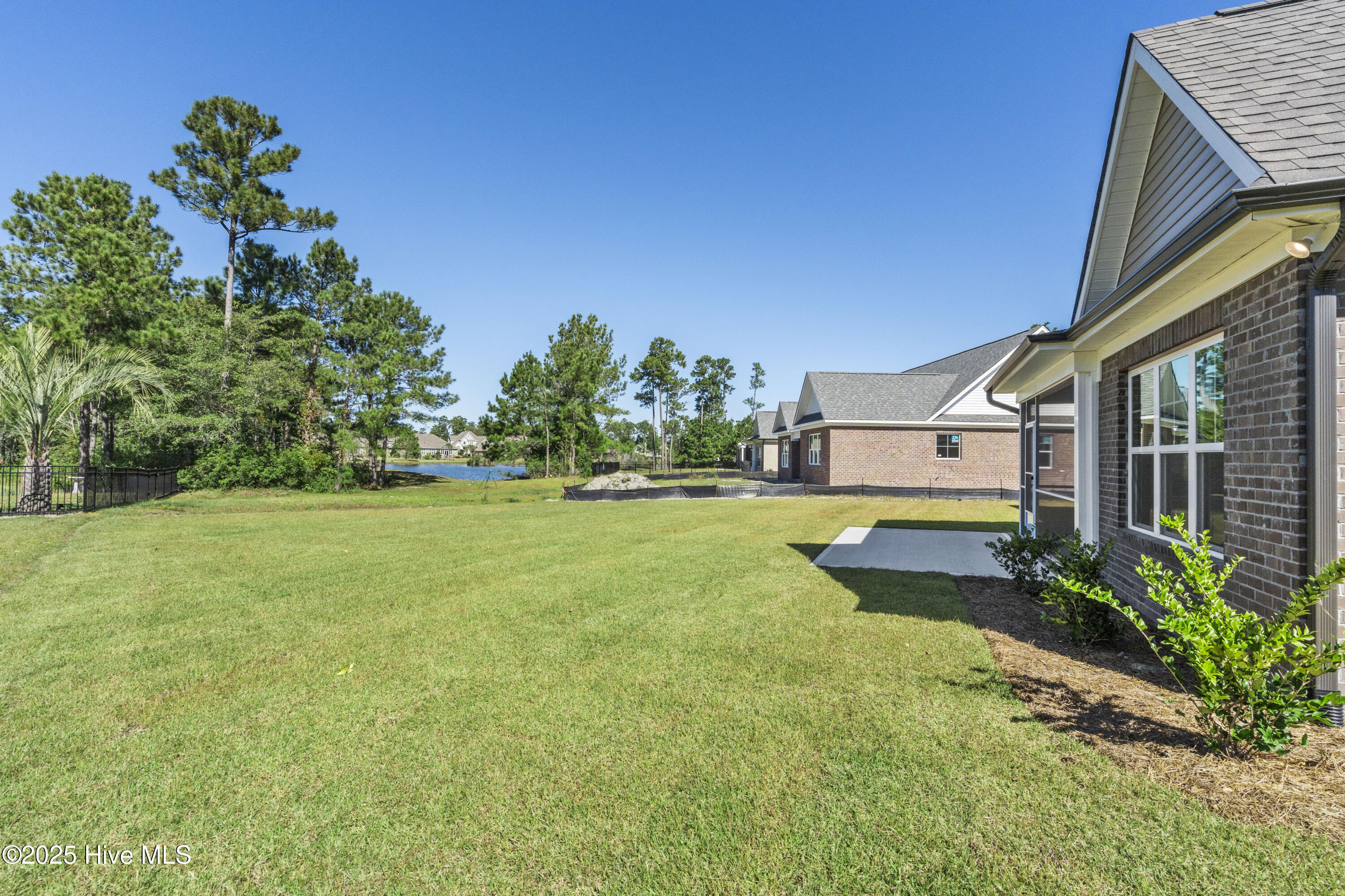 100515288 | Photo 48