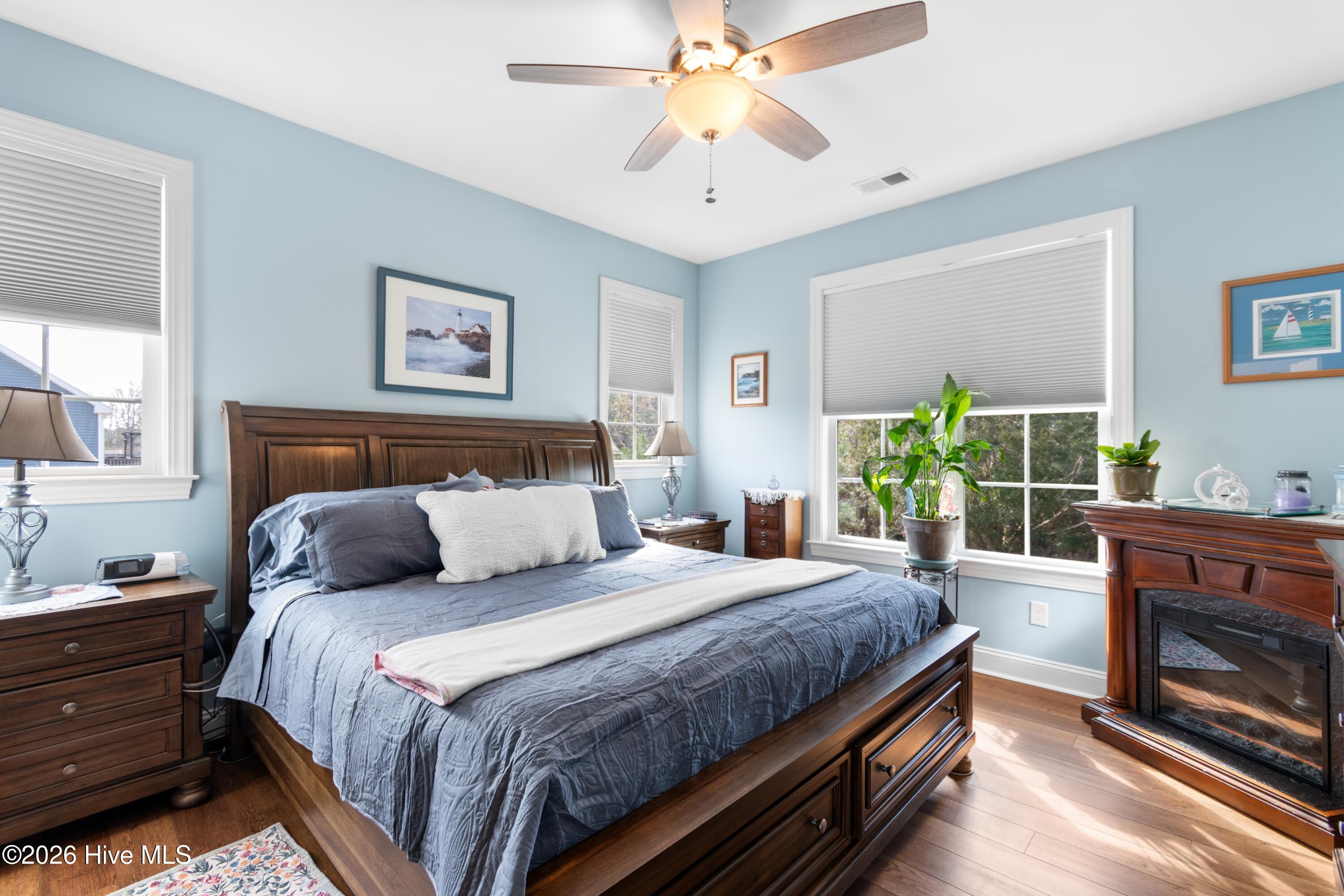 100548806 | Photo 24