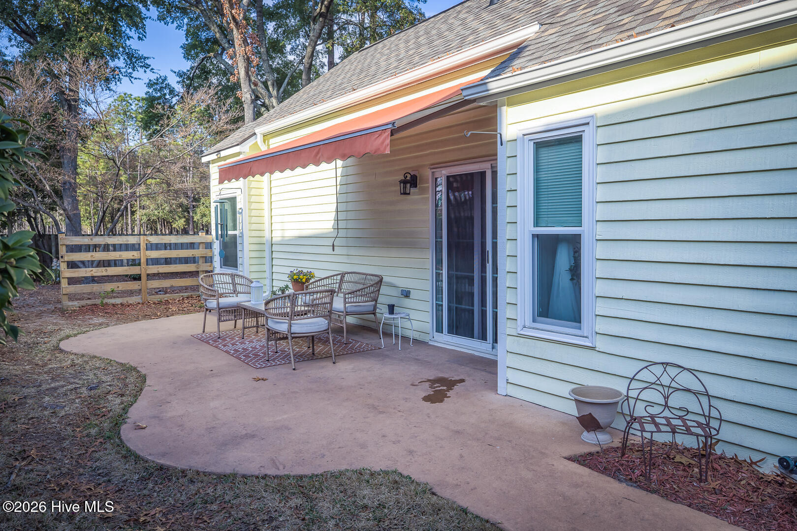 100548540 | Photo 17