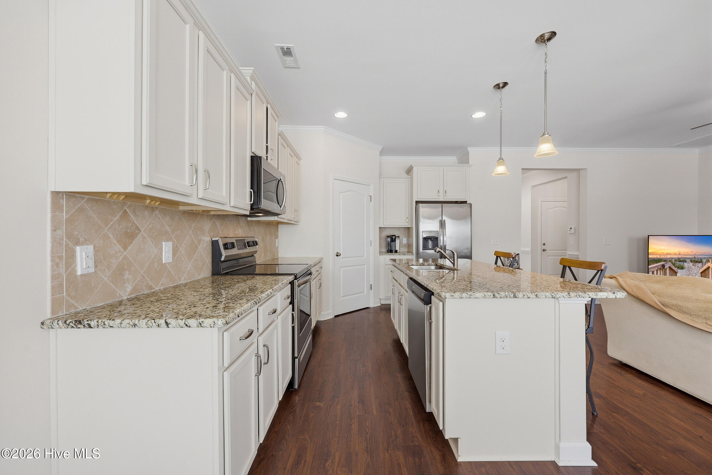 100552958 | Photo 10