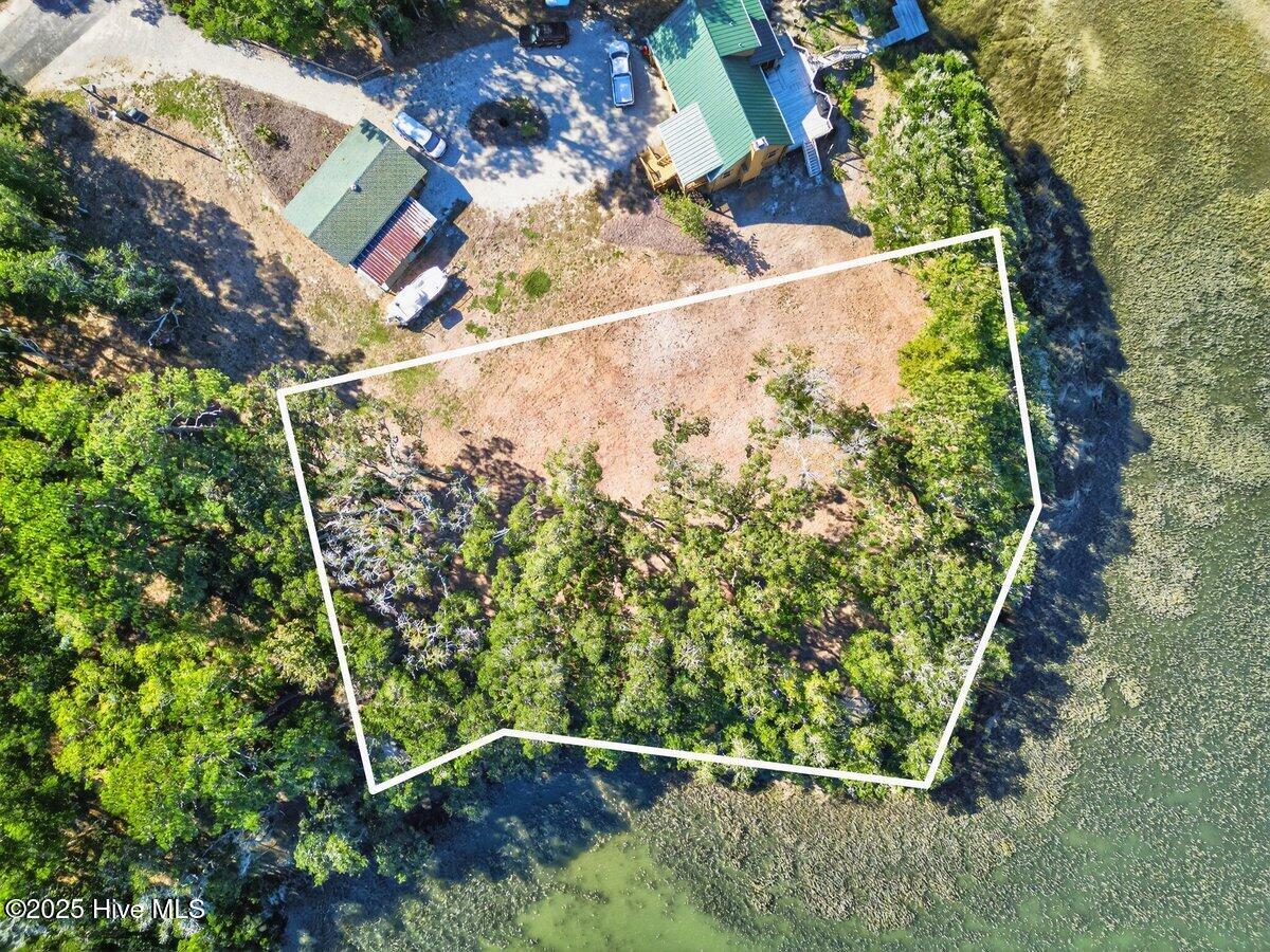 100536937 | Photo 14