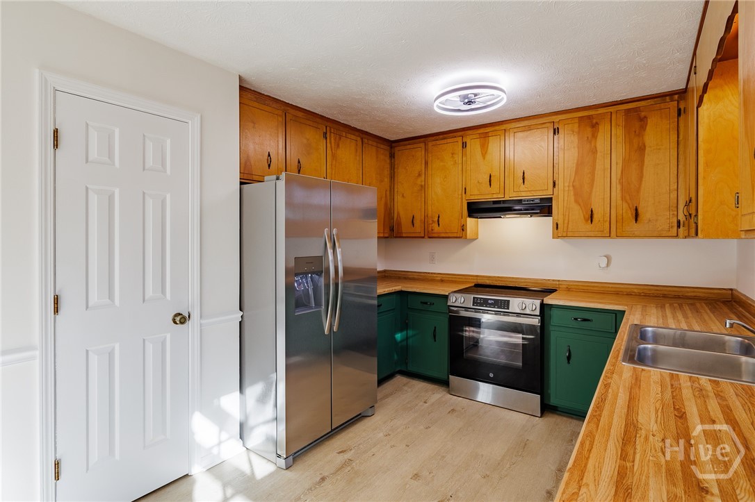 Kitchen - View from Back Door