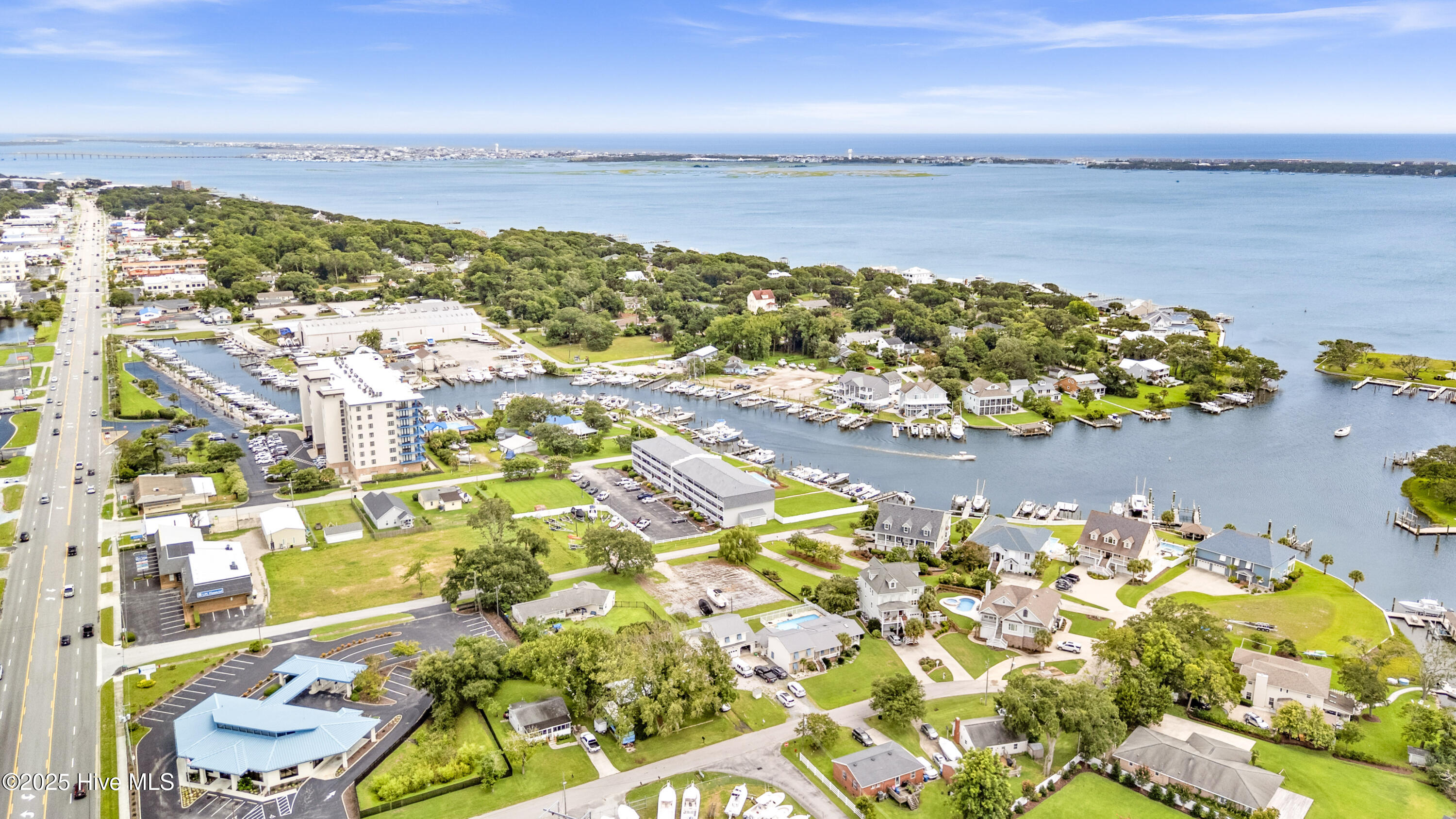 4425 Arendell Street 609,Morehead City
