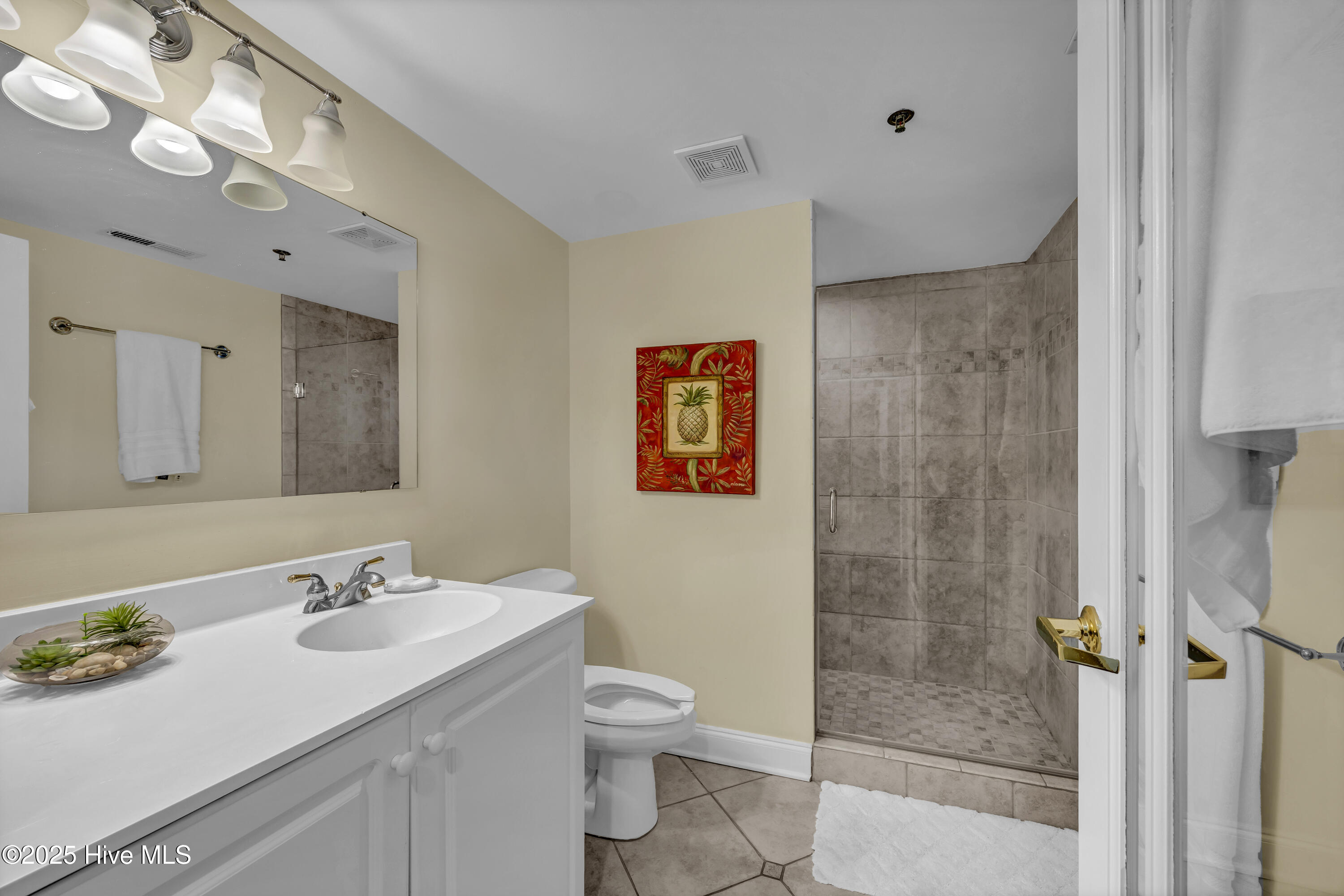 100546499 | Photo 19