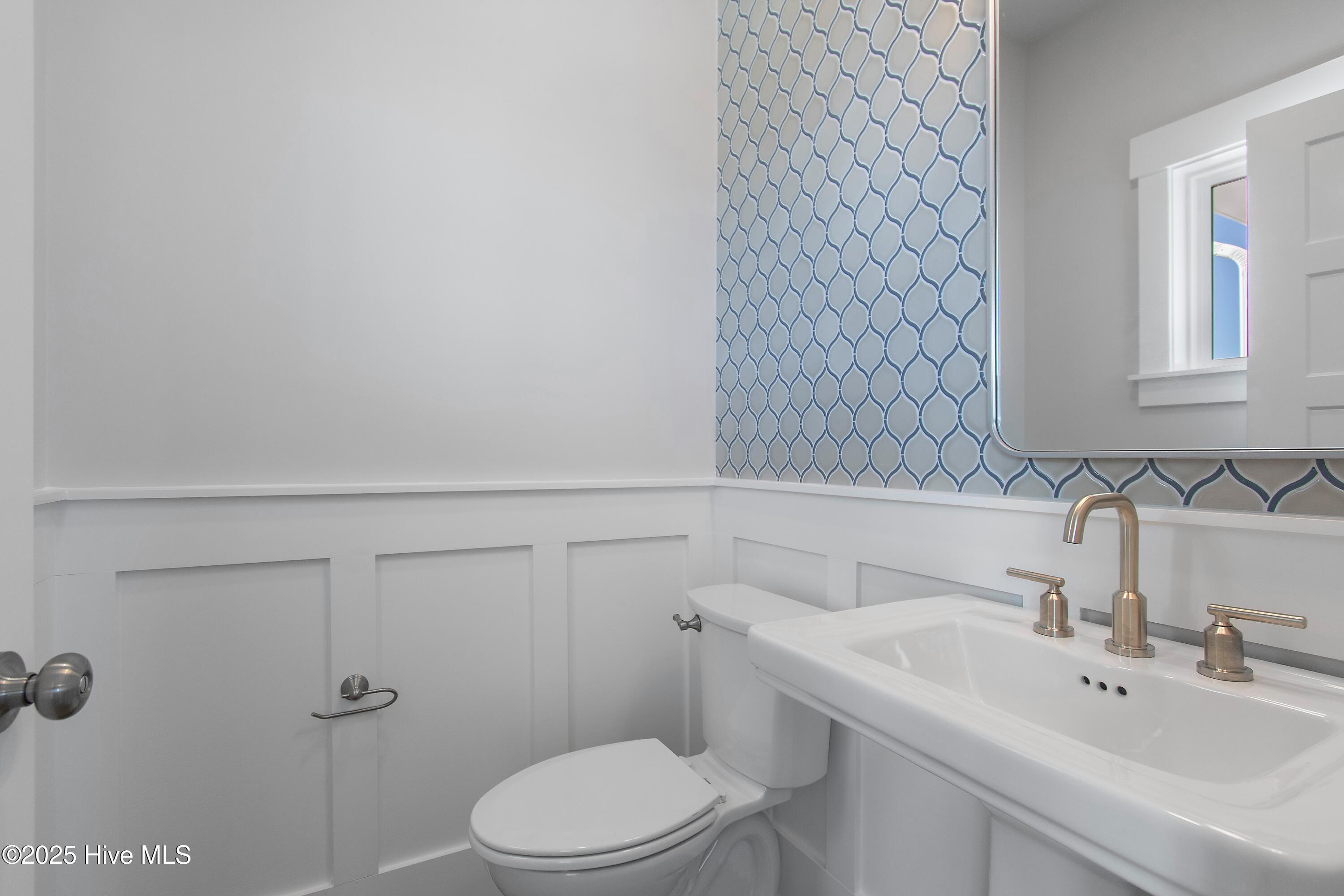 100511699 | Photo 77