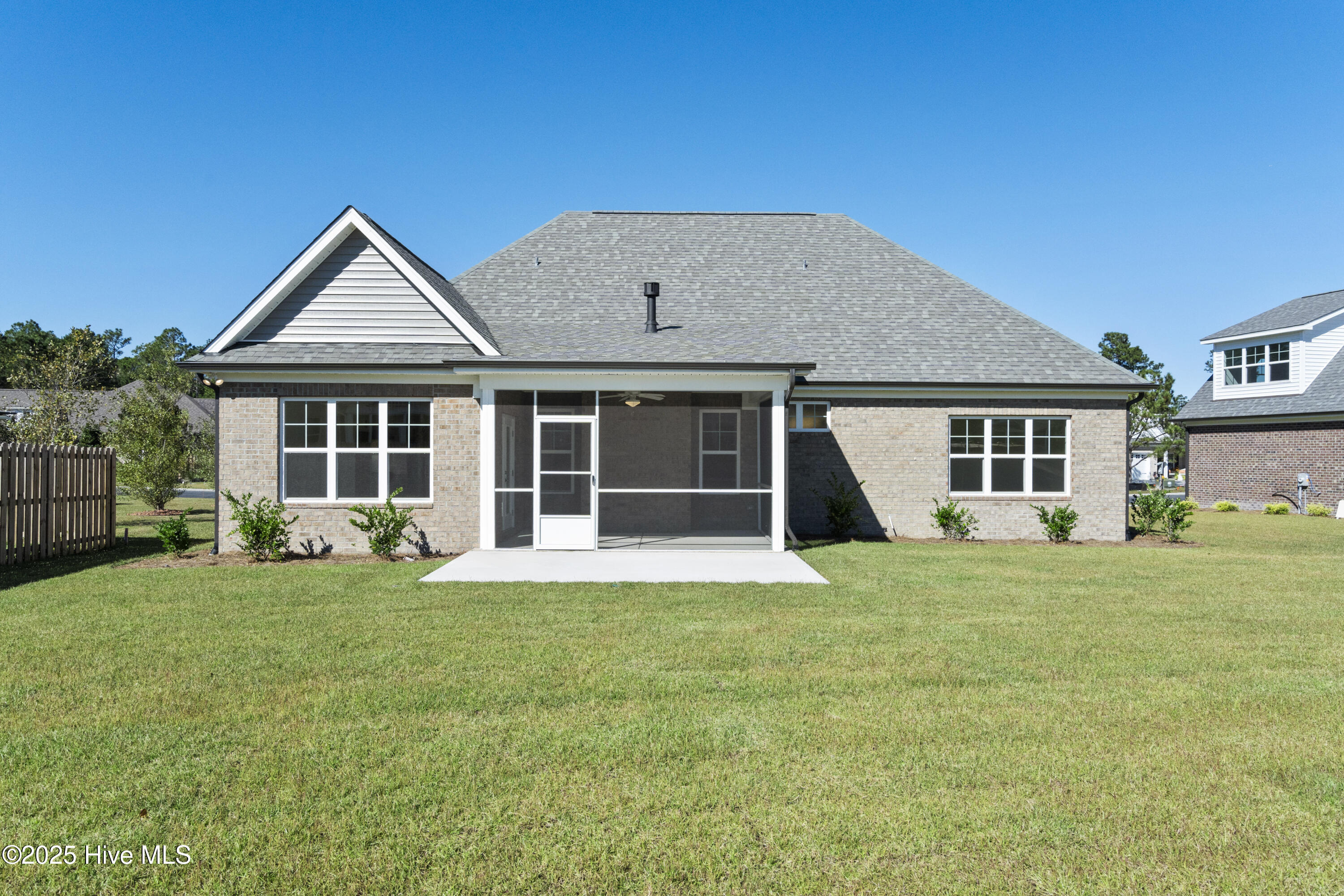 100517752 | Photo 41