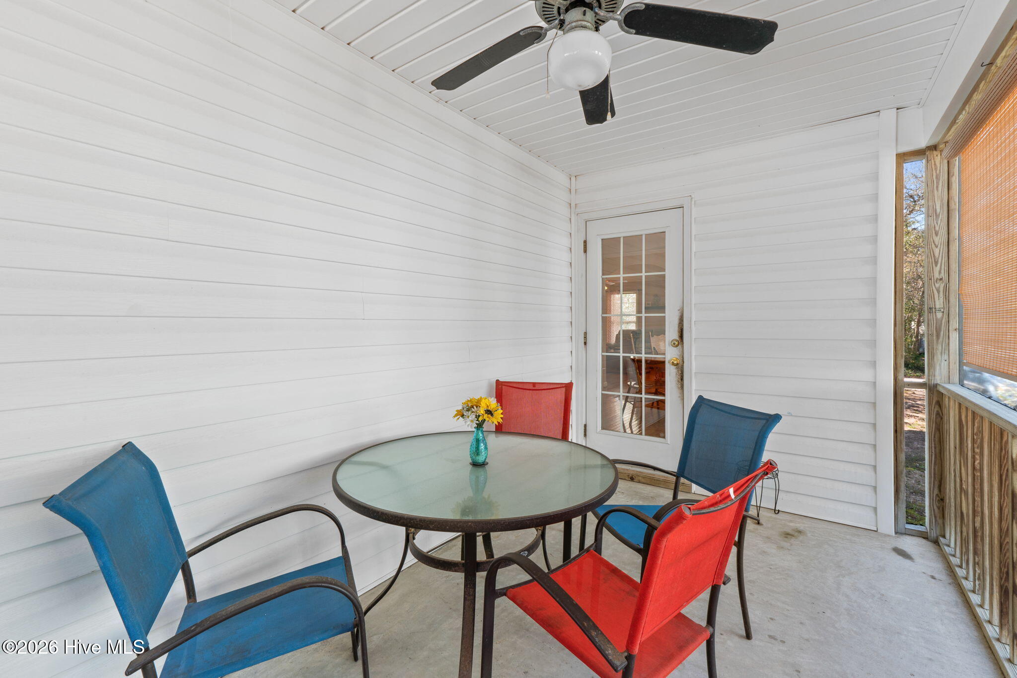 100556771 | Photo 28