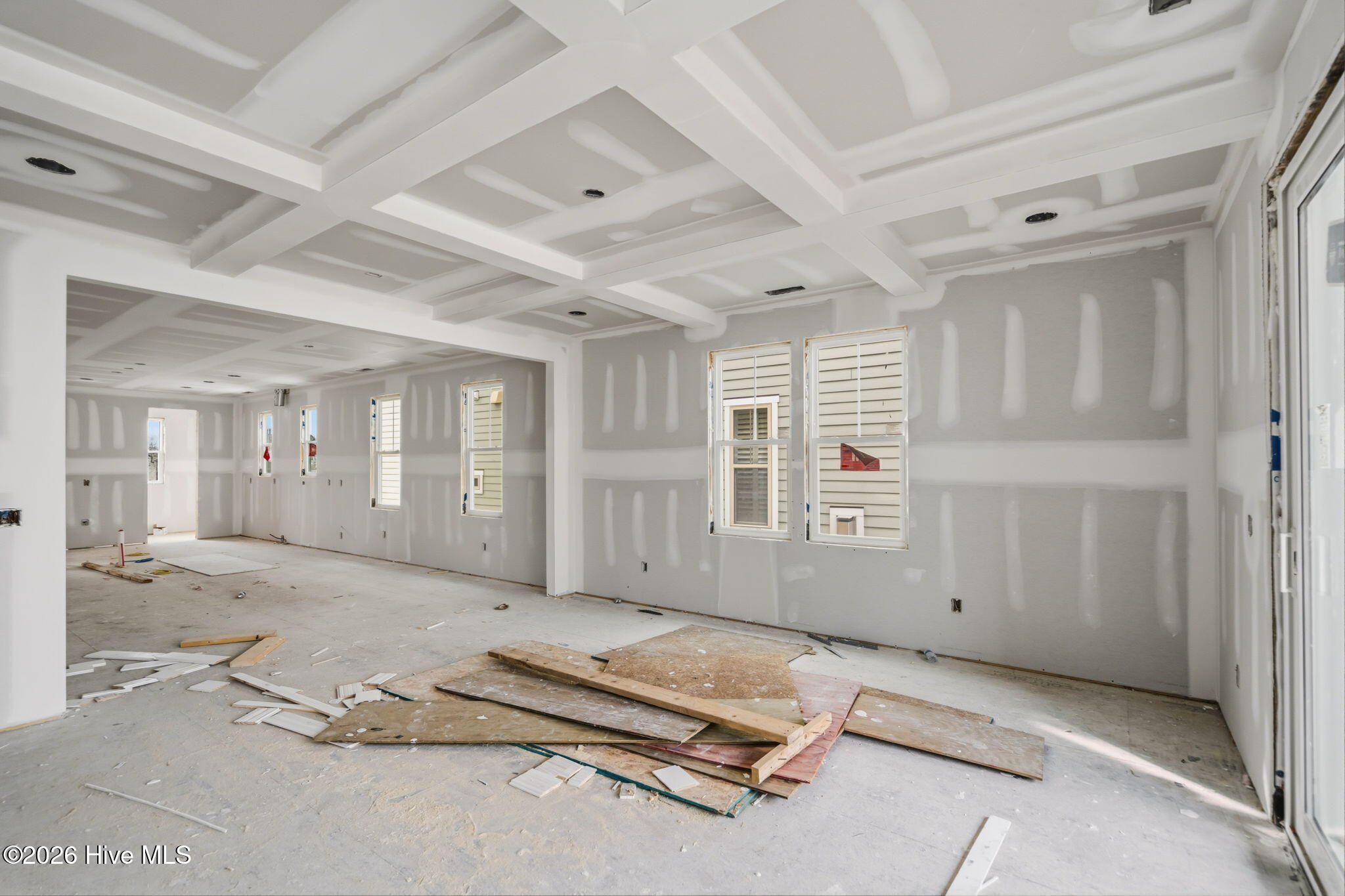 100547046 | Photo 24