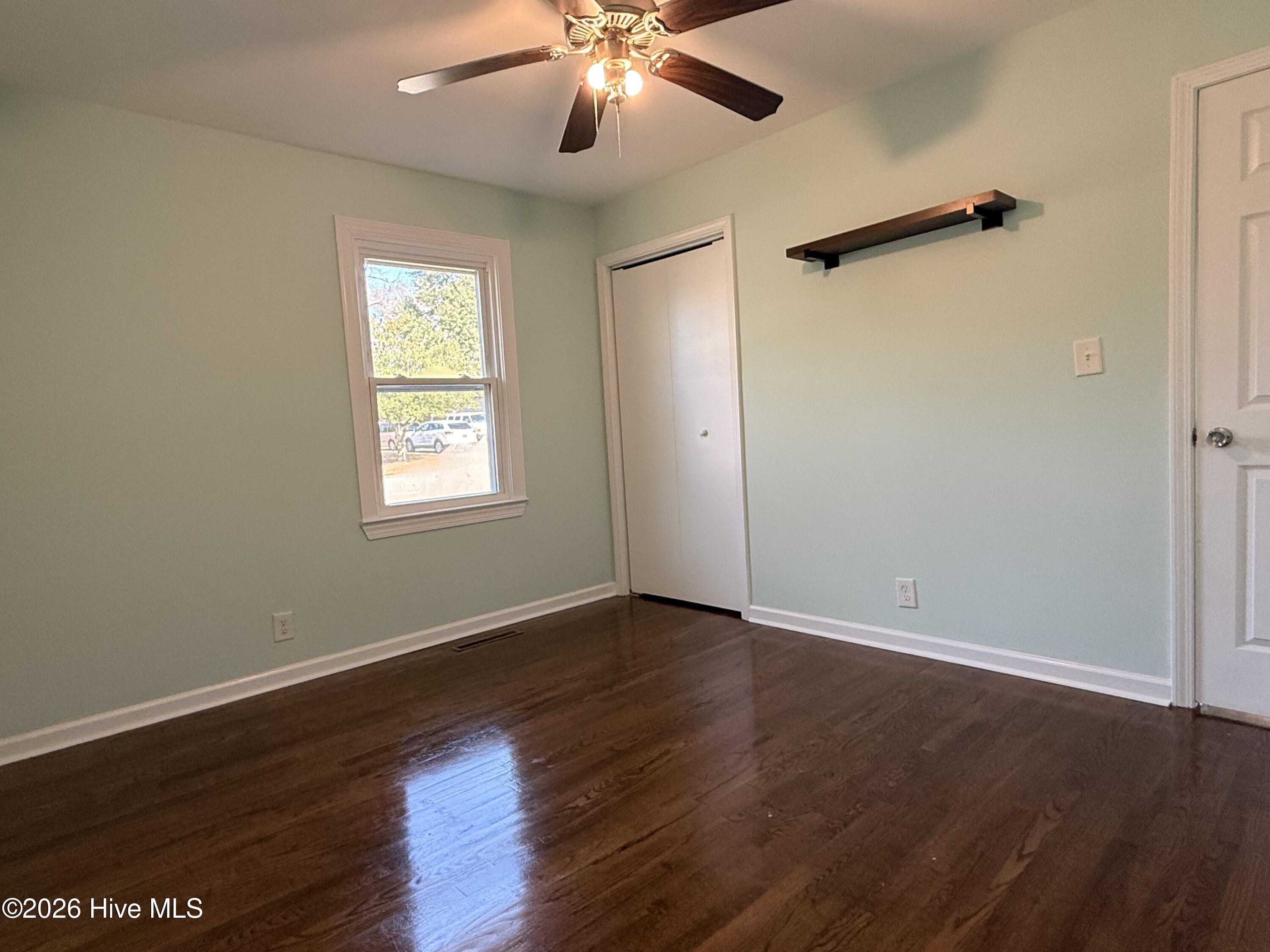 100548164 | Photo 30