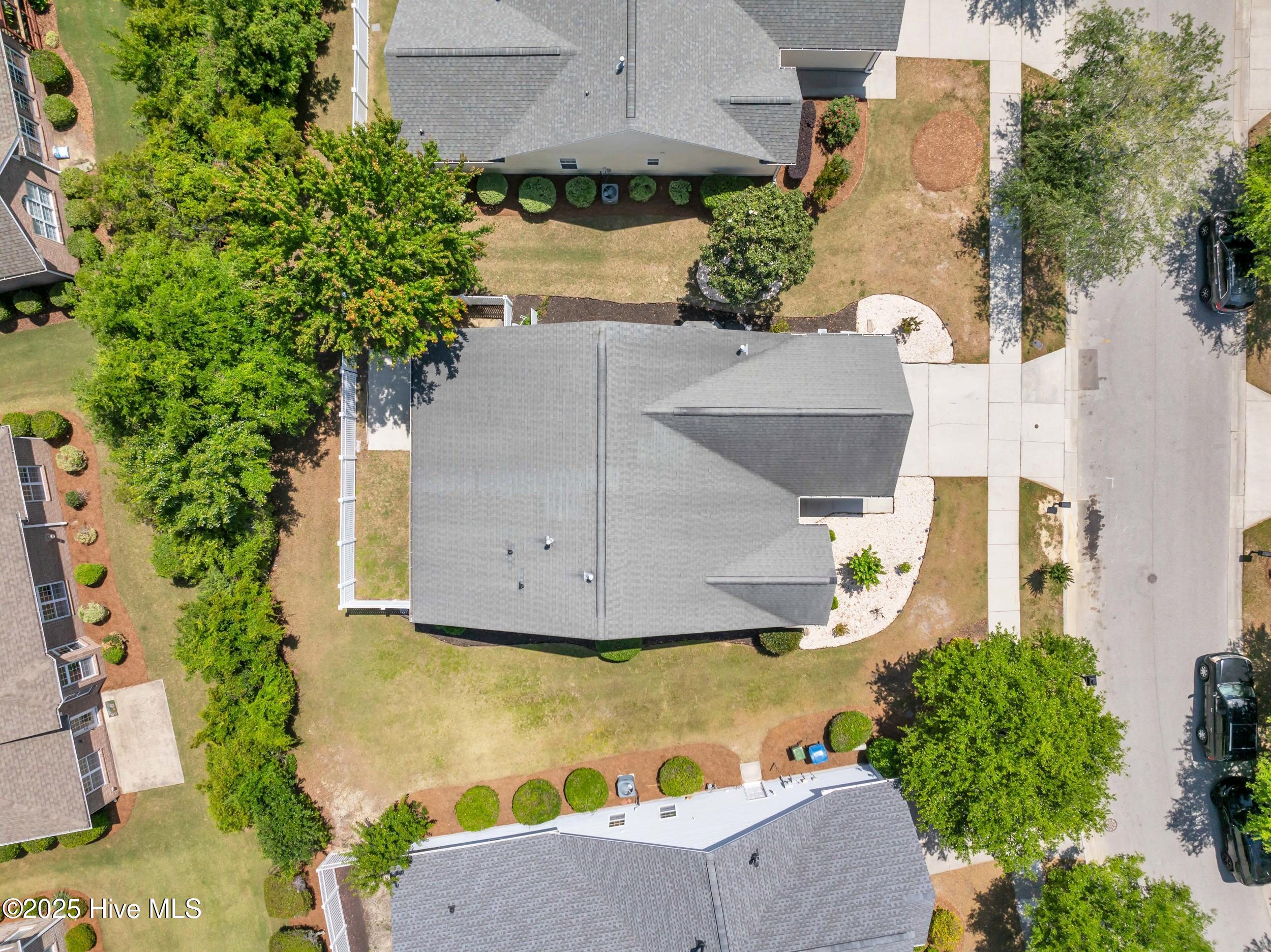 100540826 | Photo 33