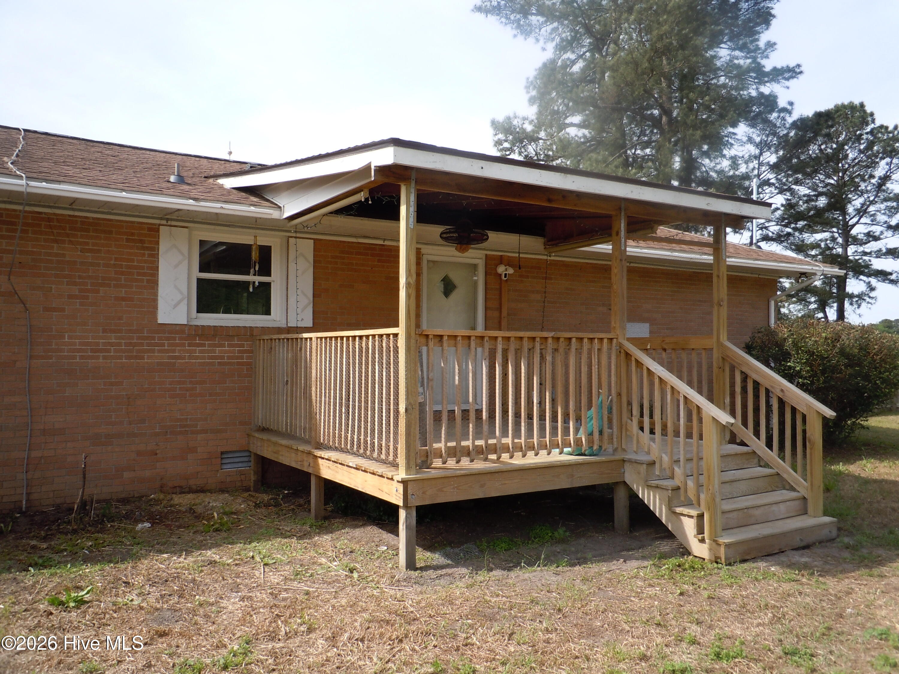 100565752 | Photo 40