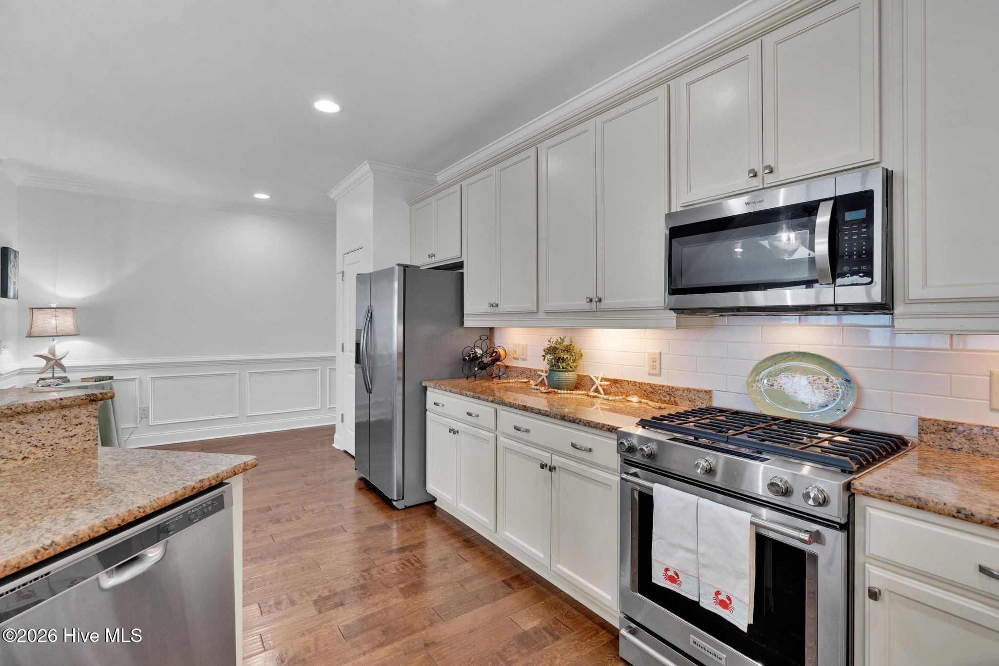 100556284 | Photo 16