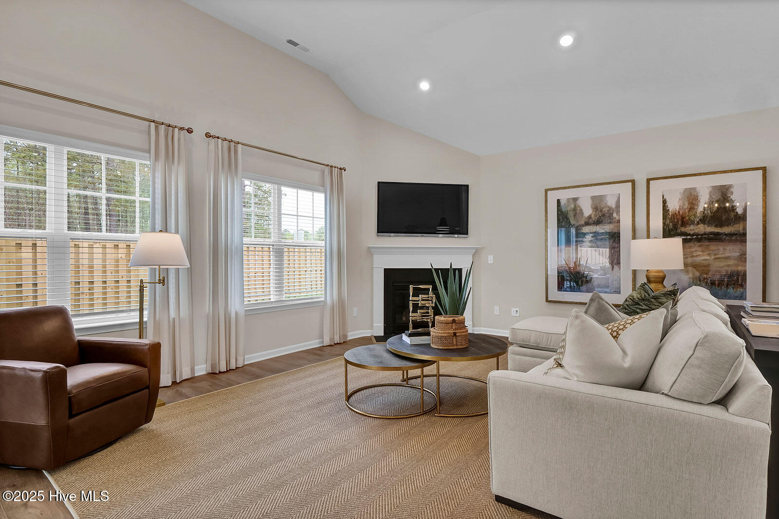 100539796 | Photo 10