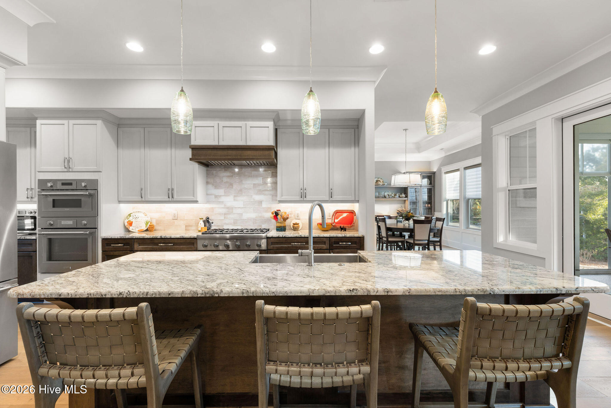 100552329 | Photo 14