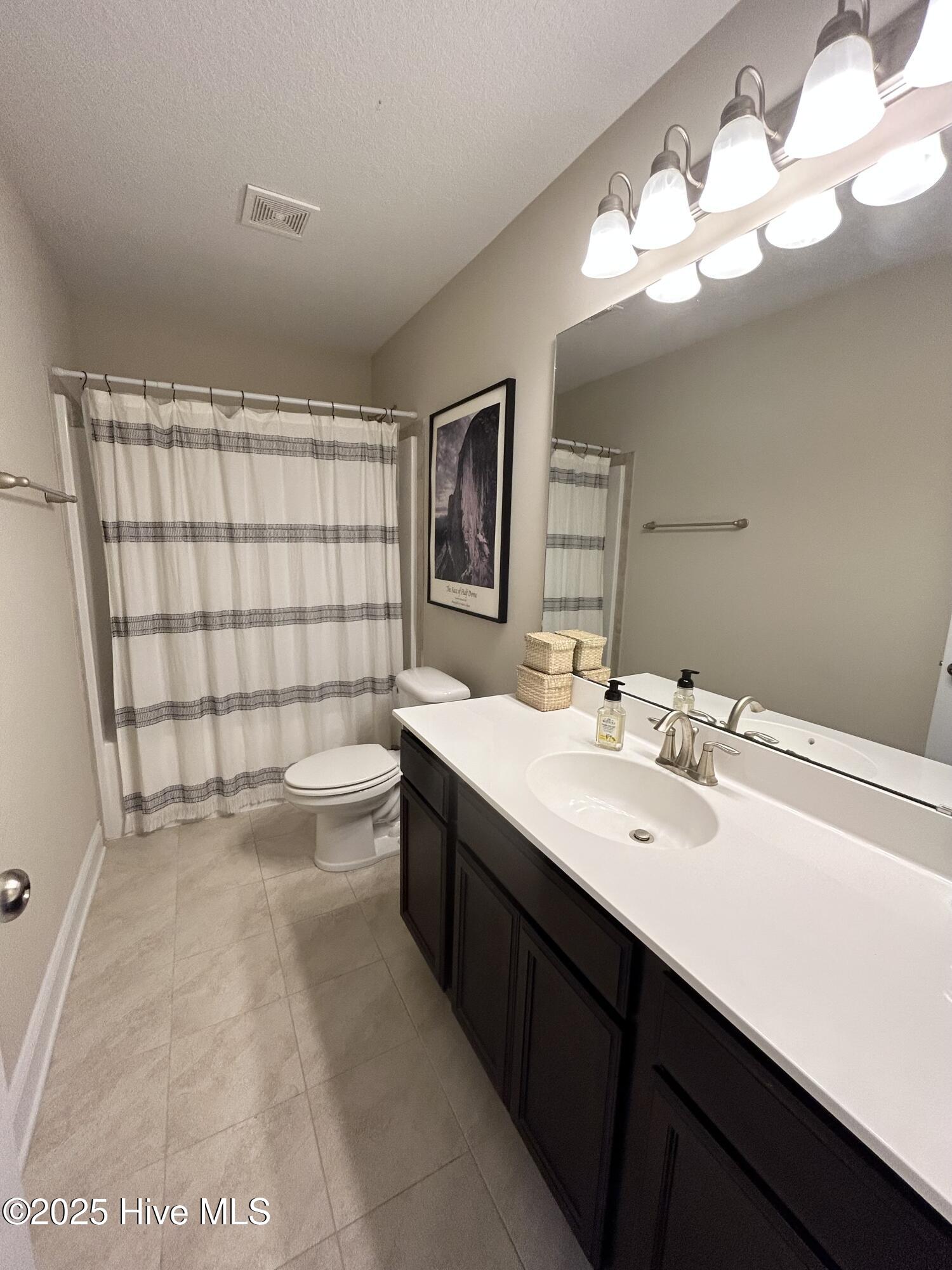 100566226 | Photo 12