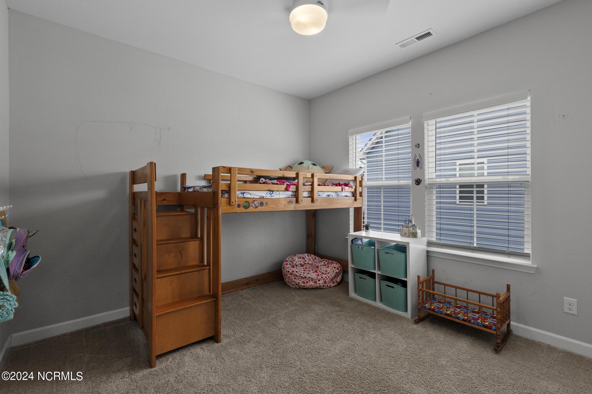 100567760 | Photo 25