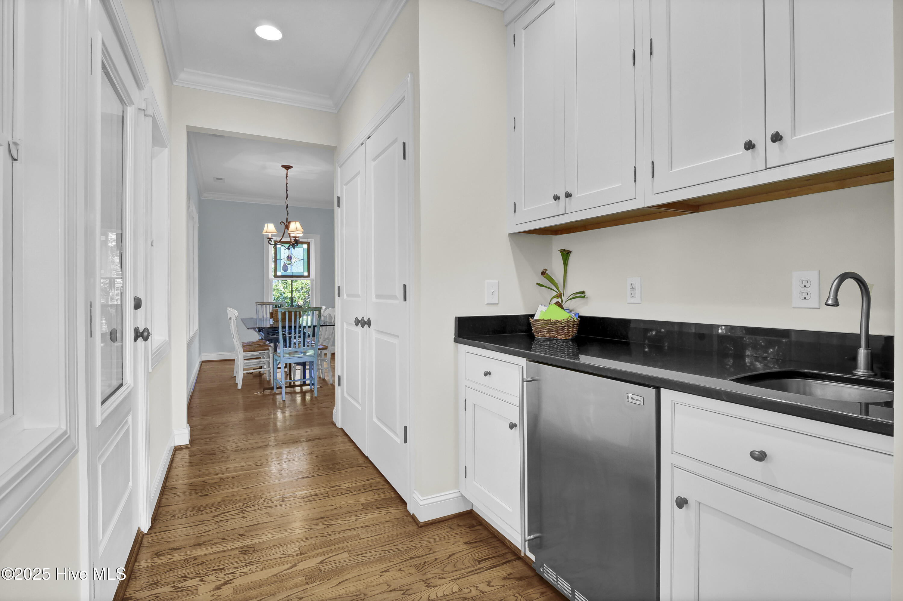 100528059 | Photo 15