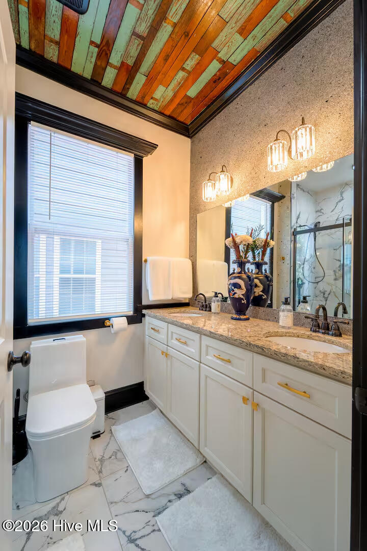 100562028 | Photo 12