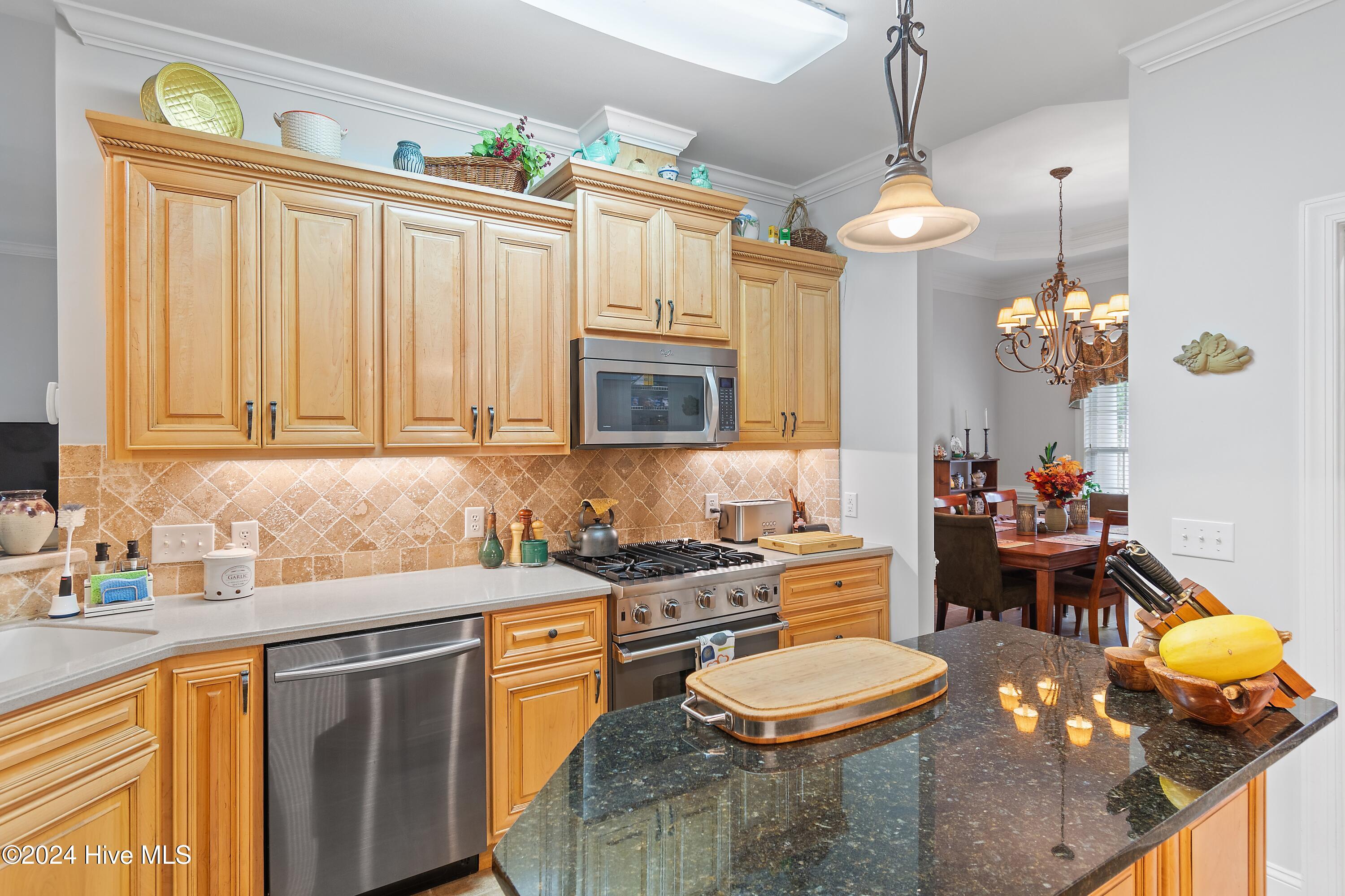 100554378 | Photo 15