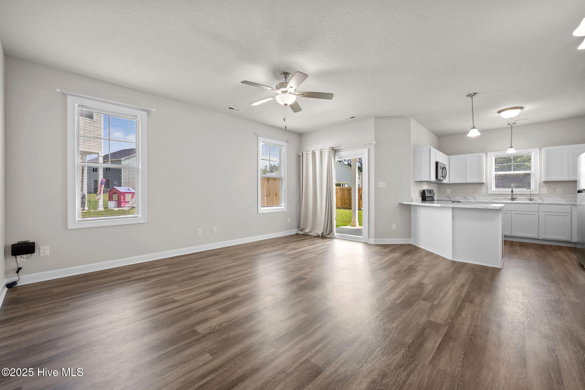 39-web-or-mls-249 Shallowbag Bay Ln. 9