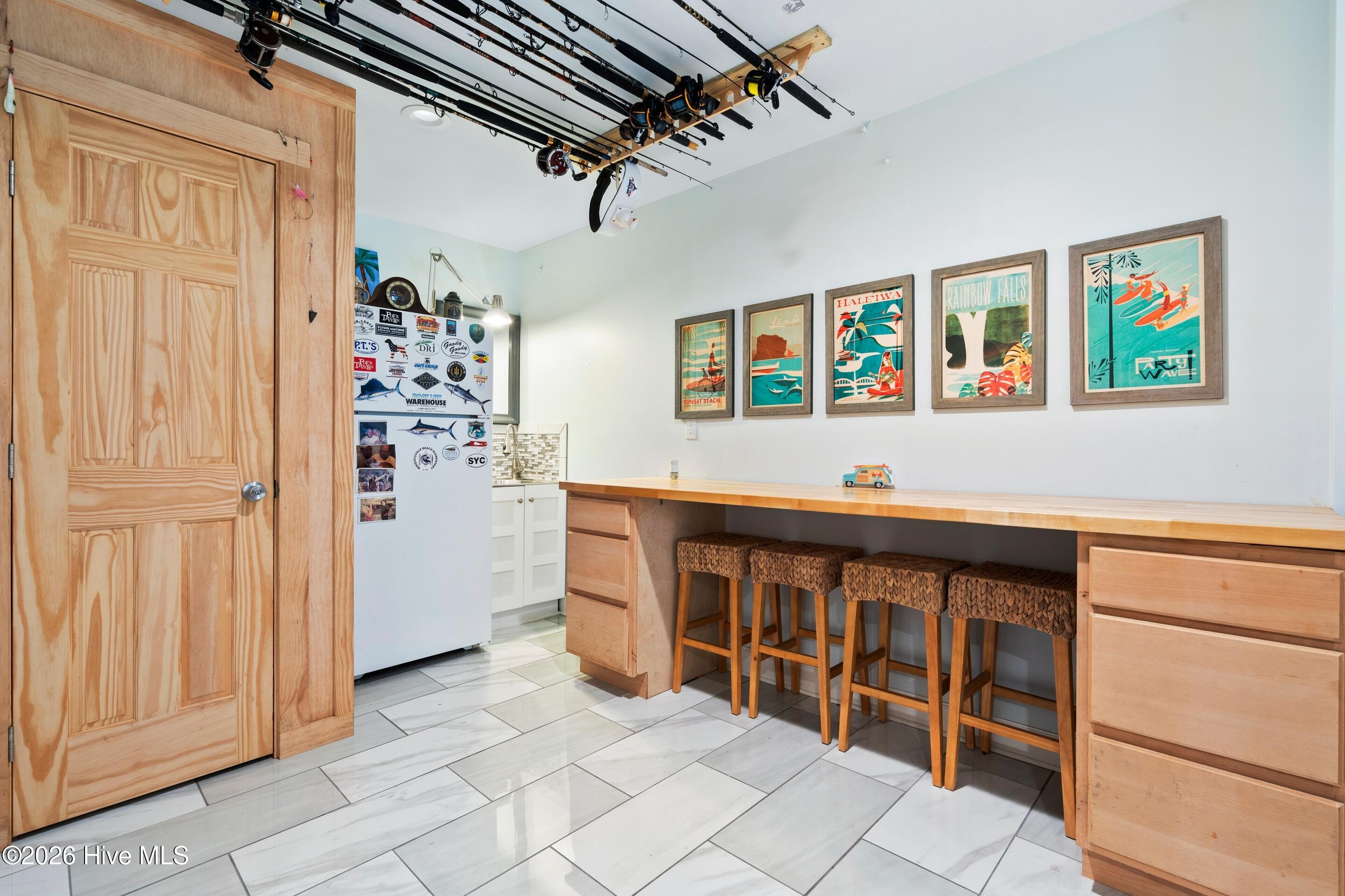 100548419 | Photo 43