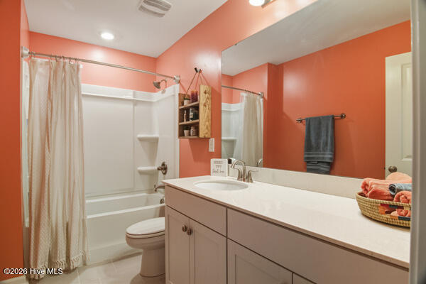 100549068 | Photo 24