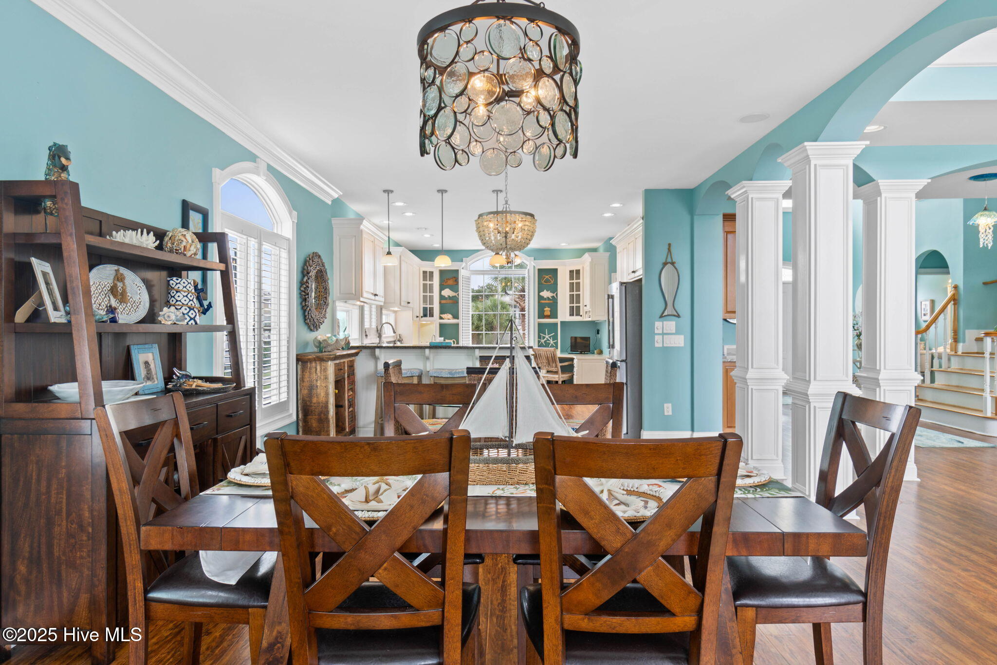 100543695 | Photo 39