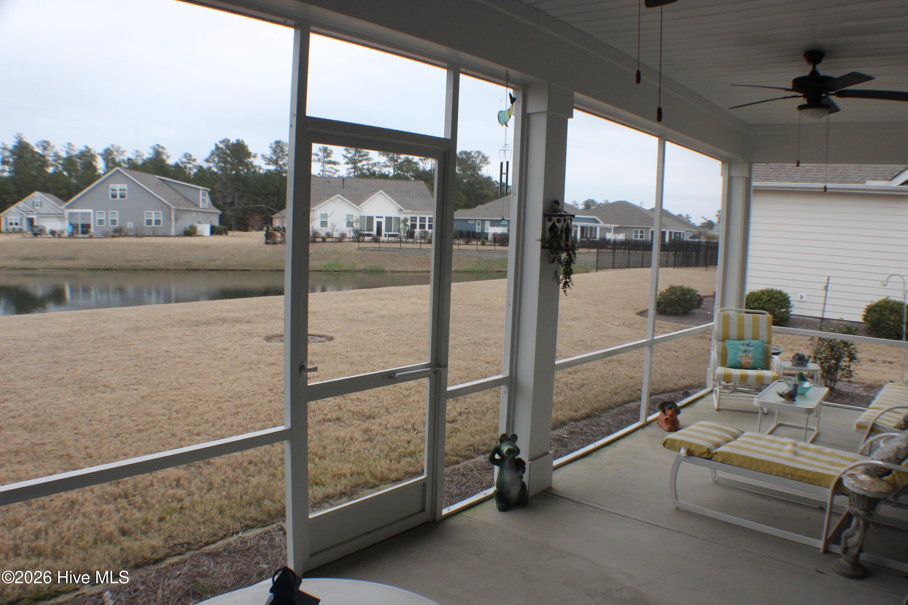 100557593 | Photo 28