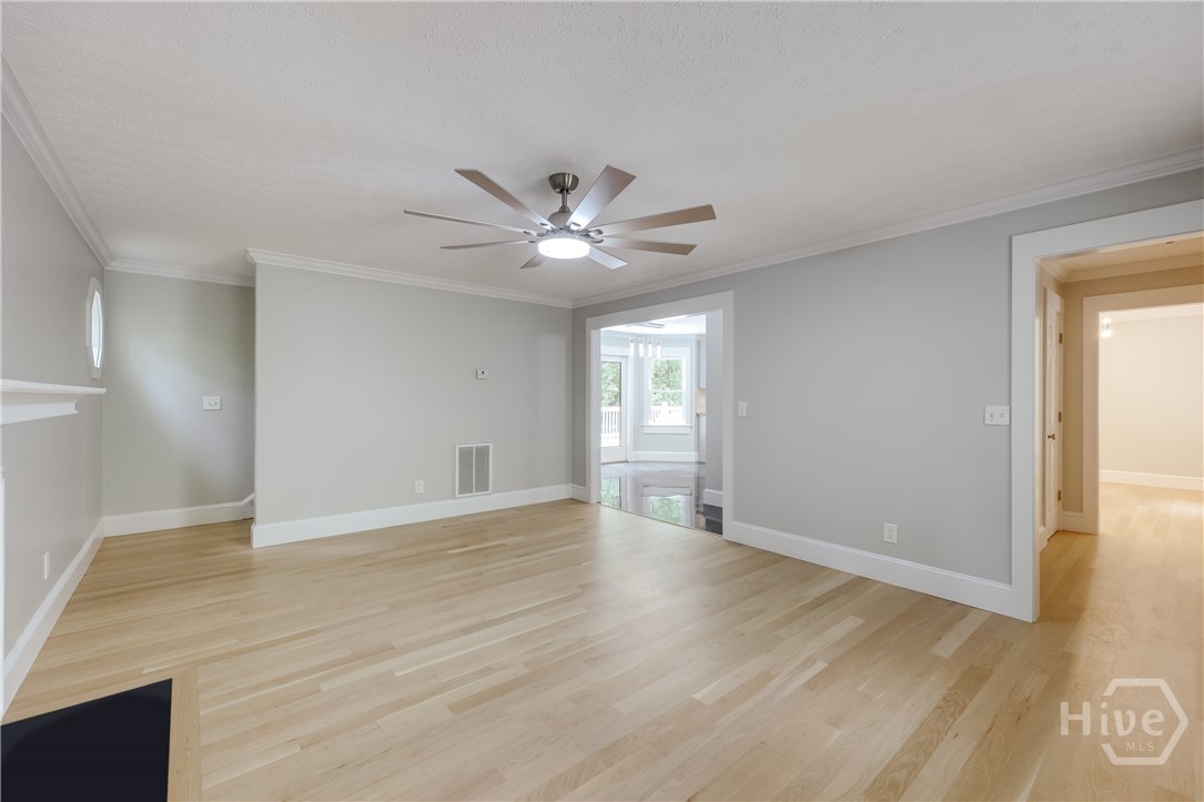 155 Hunters Pointe Drive