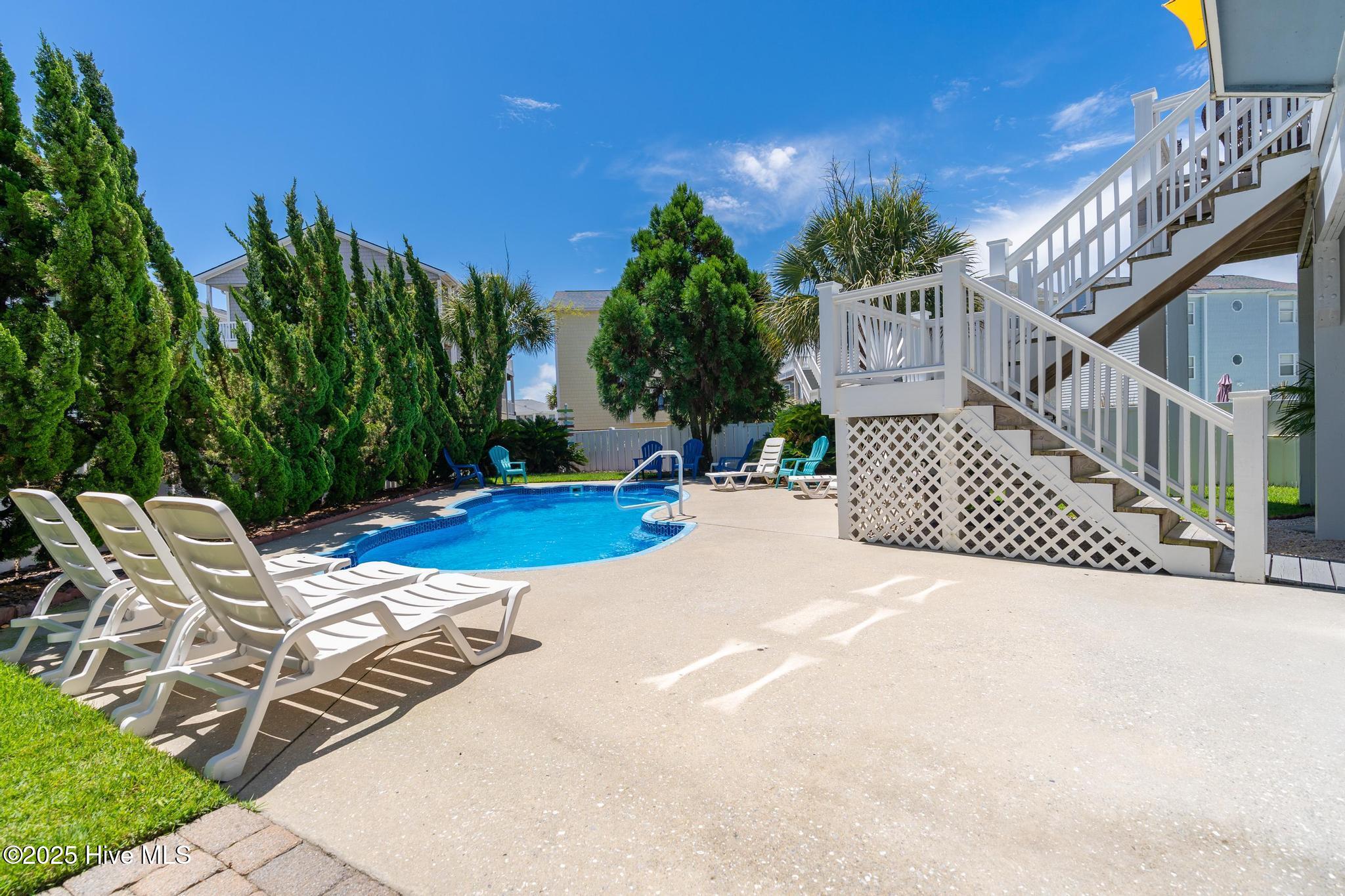 100516997 | Photo 33