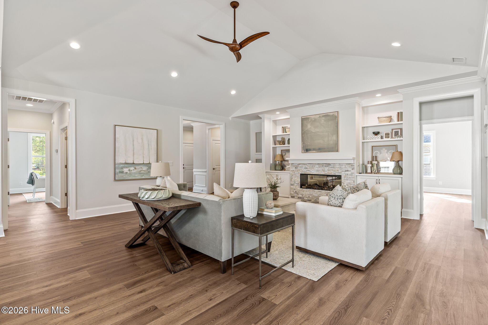 100554681 | Photo 17